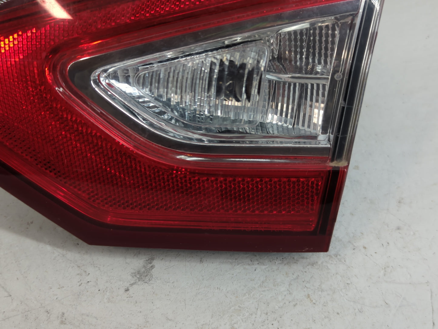 2013-2016 Ford Fusion Tail Light Assembly Passenger Right OEM P/N:DS73-13A602-AE Fits Fits 2013 2014 2015 2016 OEM Used Auto