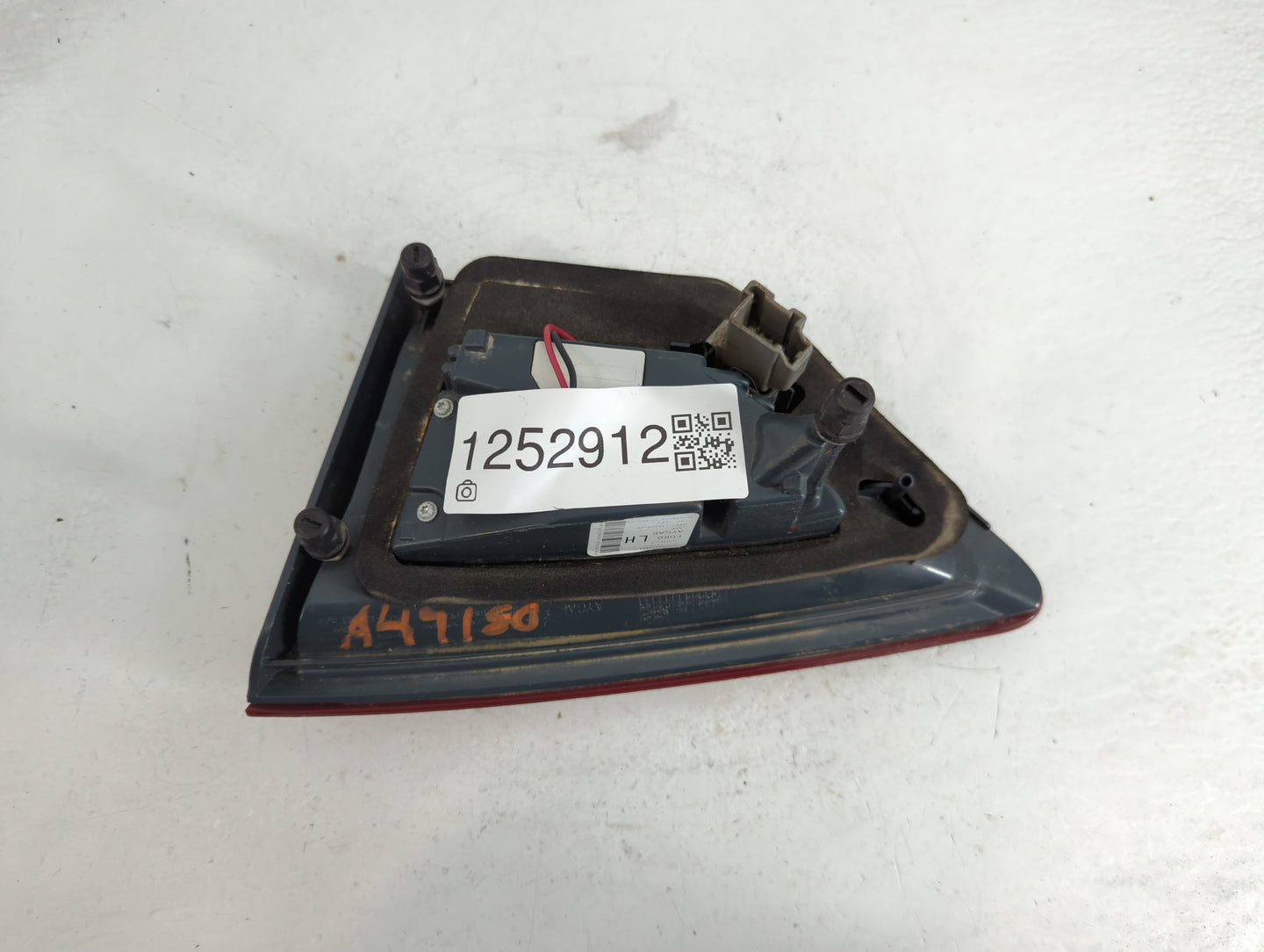 2013-2016 Ford Fusion Tail Light Assembly Driver Left OEM P/N:DS73-13A603-AE Fits Fits 2013 2014 2015 2016 OEM Used Auto Par