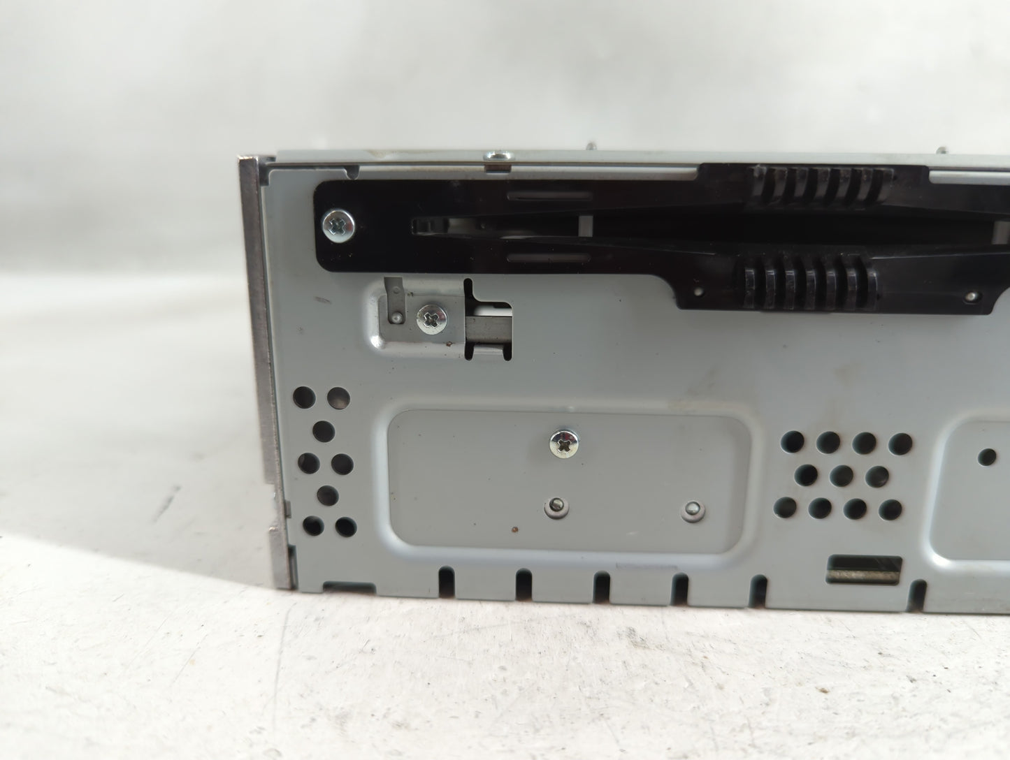 2015-2016 Ford Fusion Radio AM FM Cd Player Receiver Replacement Fits Fits 2015 2016 OEM Used Auto Parts - Oemusedautoparts1