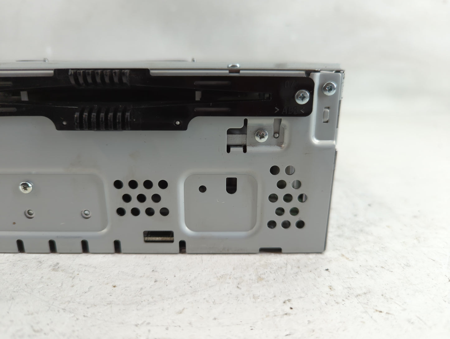 2015-2016 Ford Fusion Radio AM FM Cd Player Receiver Replacement Fits Fits 2015 2016 OEM Used Auto Parts - Oemusedautoparts1