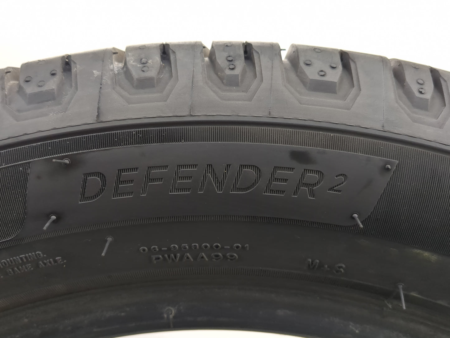 Used Tire 235/50R17 MICHELIN DEFENDER 2 96H - Tread Depth 11/32 - Oemusedautoparts1.com