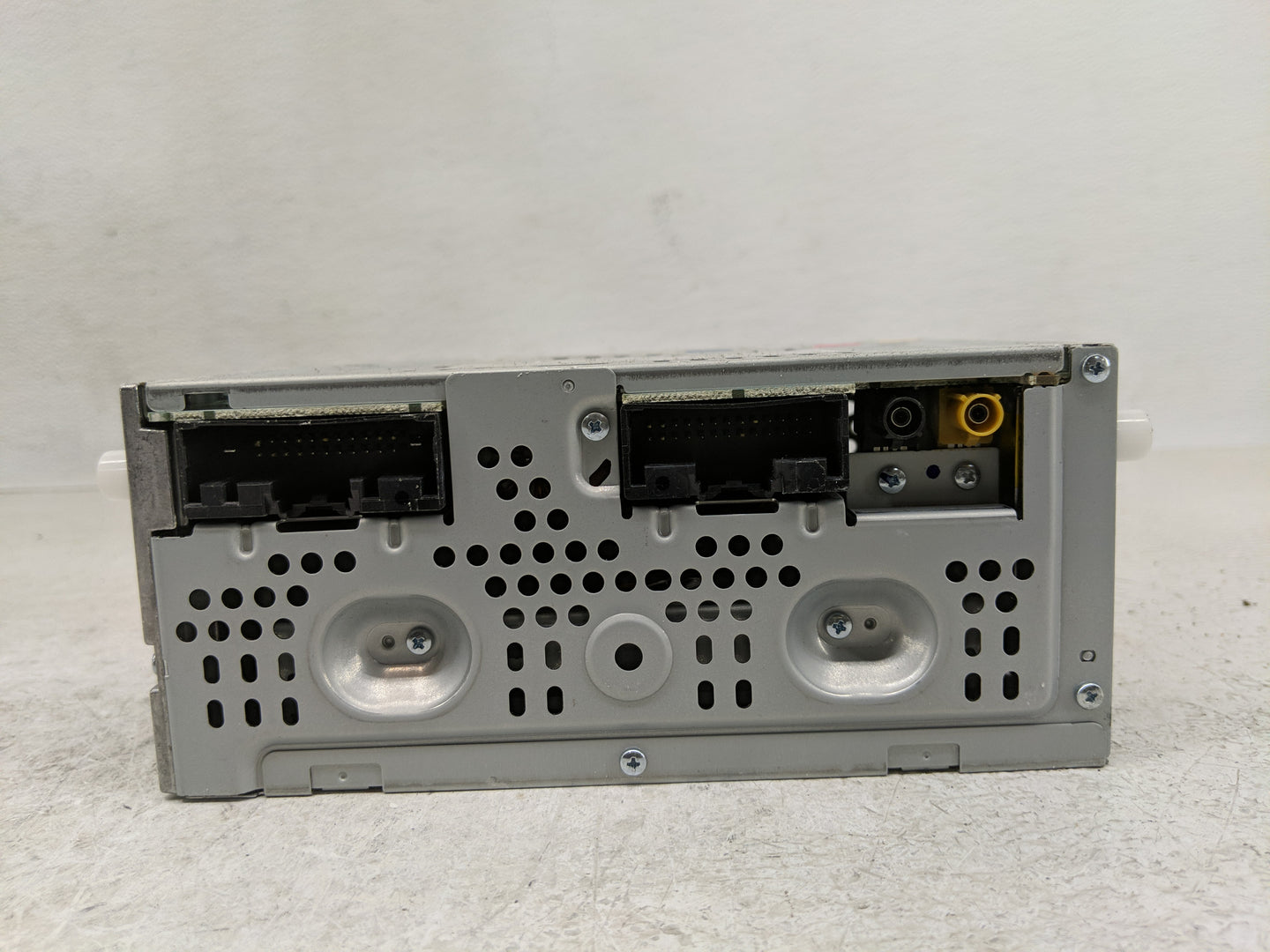 2015-2016 Ford Fusion Radio AM FM Cd Player Receiver Replacement P/N:DS7T-19C107-CM Fits Fits 2015 2016 OEM Used Auto Parts 