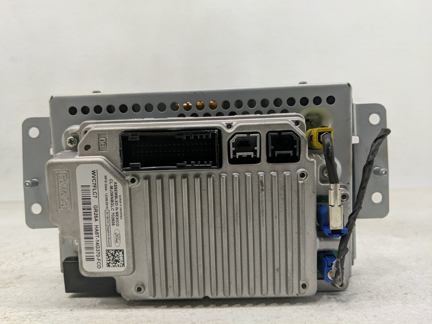 2016 Ford Fusion Radio AM FM Cd Player Receiver Replacement P/N:HA8T-14G370-FCD Fits OEM Used Auto Parts - Oemusedautoparts1