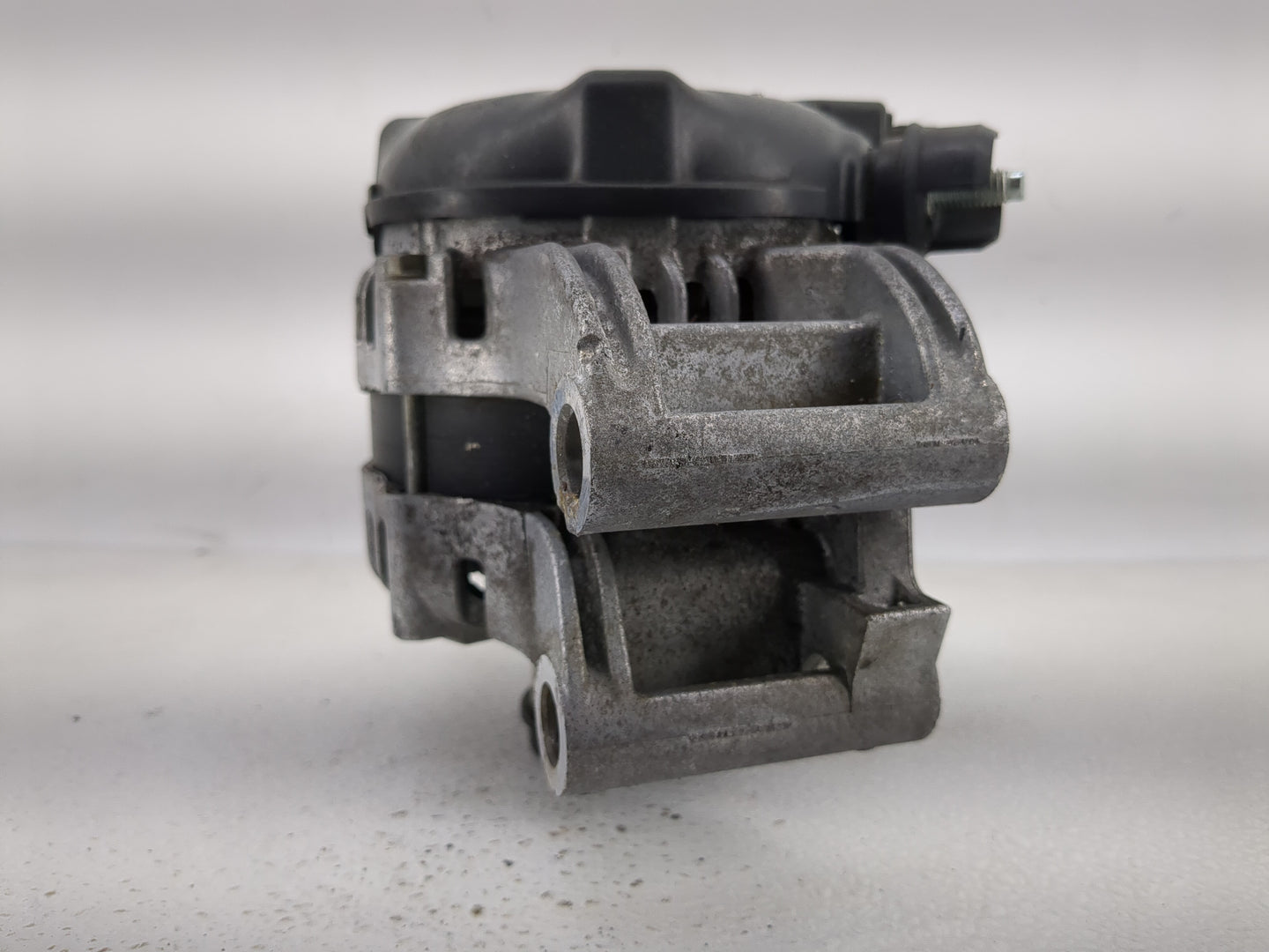 2016-2020 Ford Fusion Alternator Replacement Generator Charging Assembly Engine OEM P/N:104210-2910 DS7T-10300-DB Fits OEM U