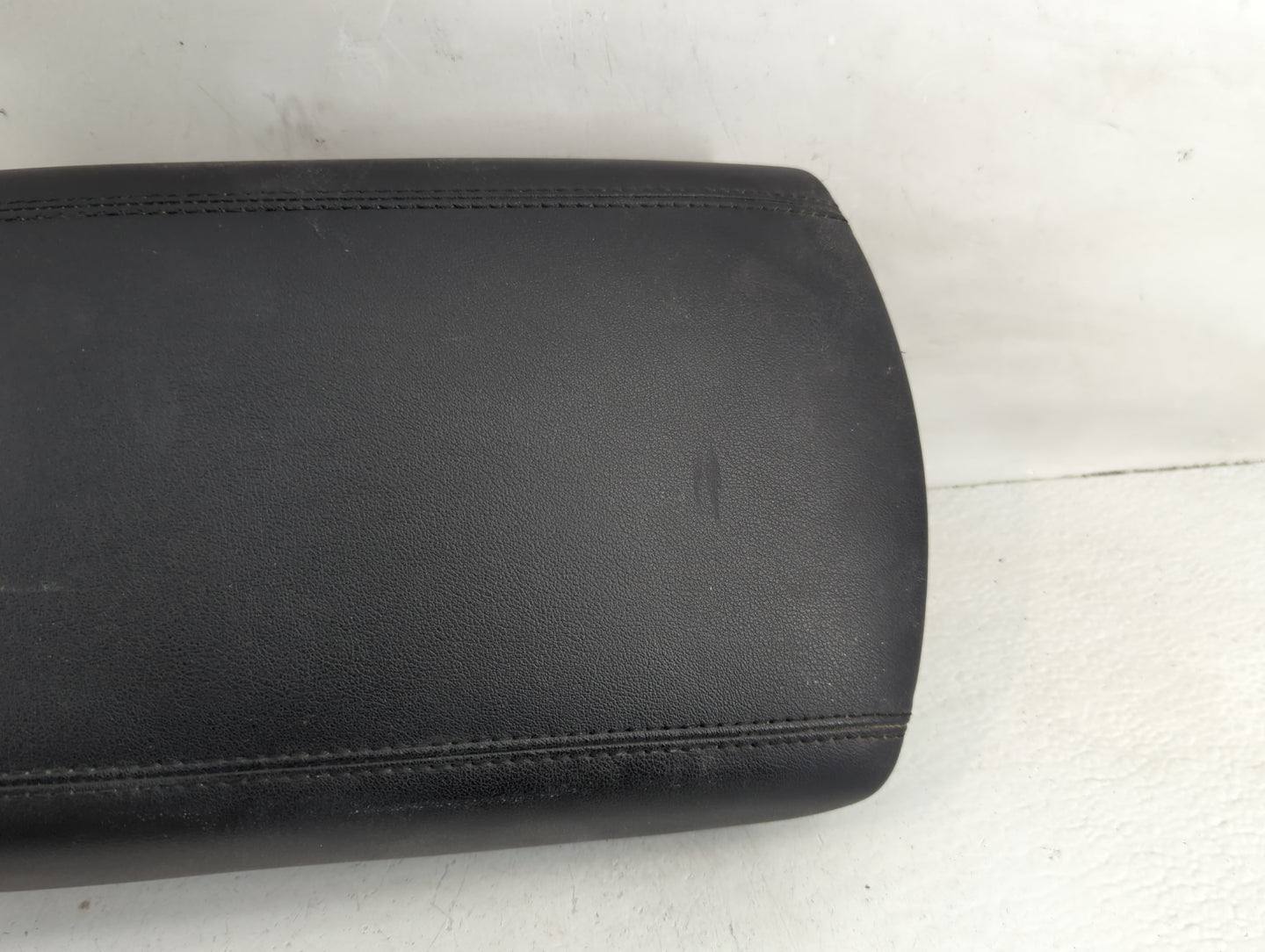 2016 Ford Fusion Center Console Armrest Cover Lid Fits OEM Used Auto Parts - Oemusedautoparts1.com