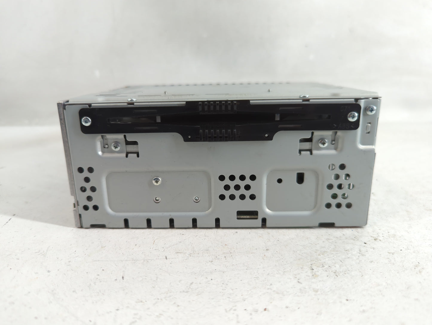 2016 Ford Fusion Radio AM FM Cd Player Receiver Replacement Fits OEM Used Auto Parts - Oemusedautoparts1.com