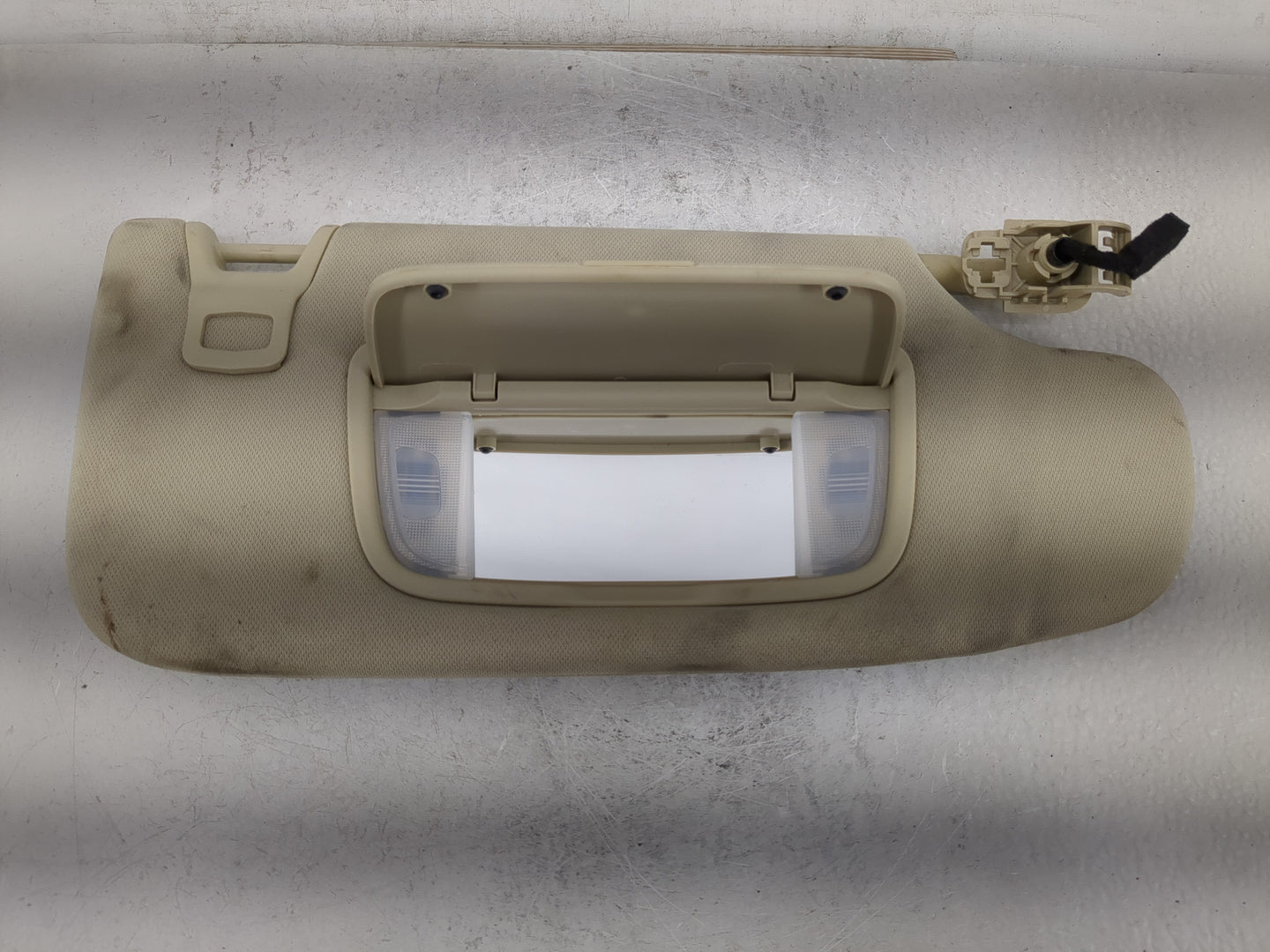 2015-2016 Ford Fusion Sun Visor Shade Replacement Passenger Right Mirror Fits Fits 2015 2016 OEM Used Auto Parts - Oemusedau