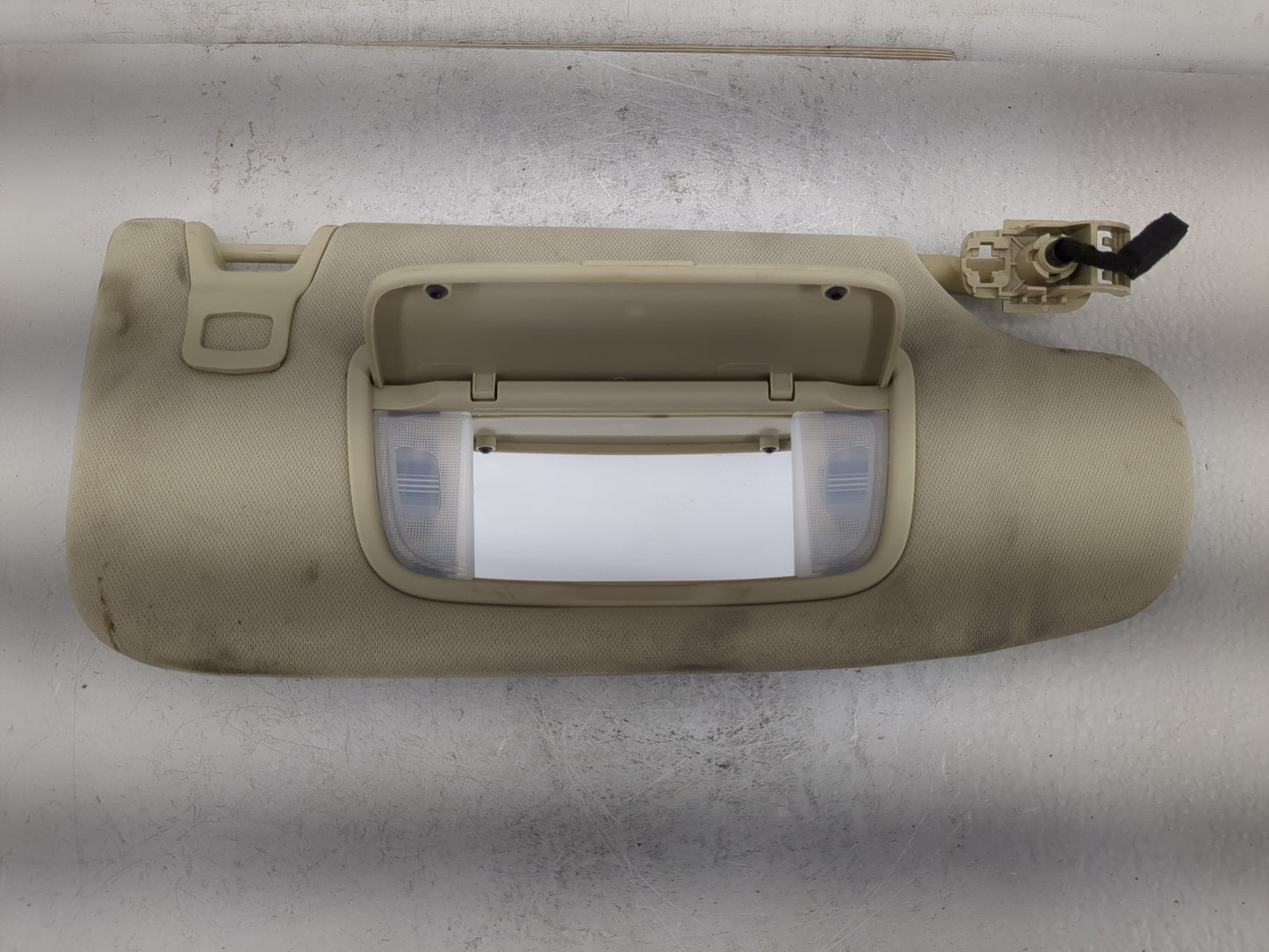2015-2016 Ford Fusion Sun Visor Shade Replacement Passenger Right Mirror Fits Fits 2015 2016 OEM Used Auto Parts - Oemusedau