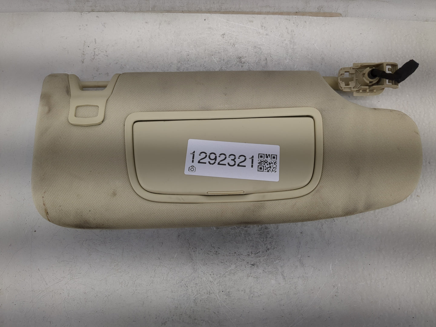 2015-2016 Ford Fusion Sun Visor Shade Replacement Passenger Right Mirror Fits Fits 2015 2016 OEM Used Auto Parts - Oemusedau