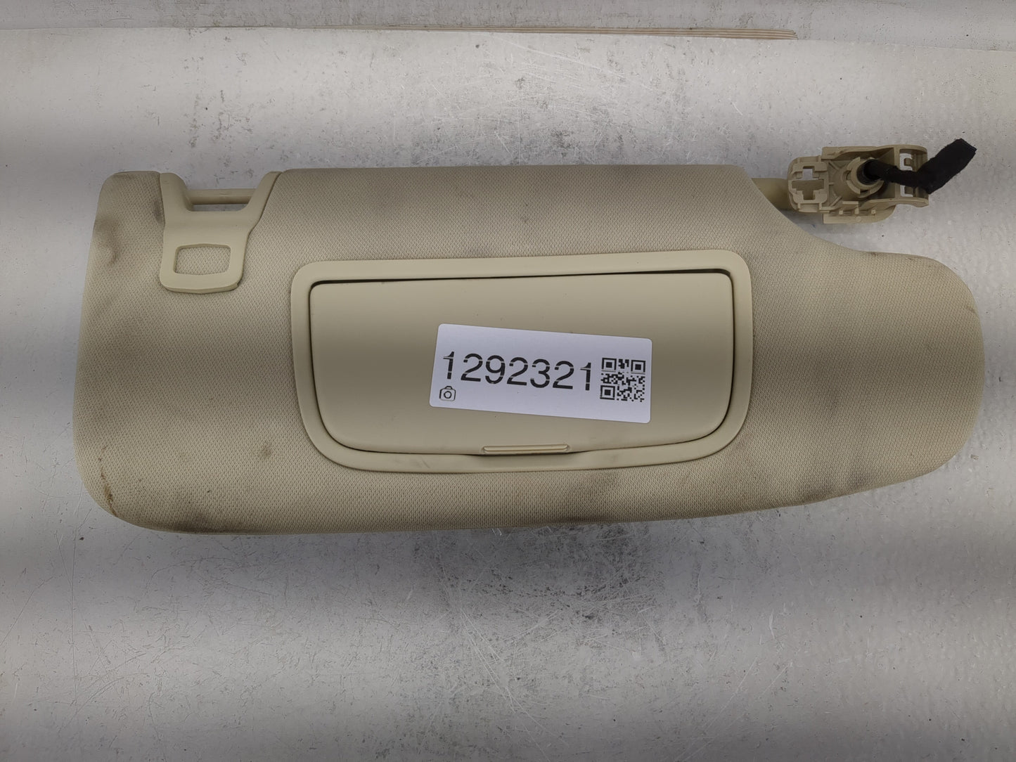 2015-2016 Ford Fusion Sun Visor Shade Replacement Passenger Right Mirror Fits Fits 2015 2016 OEM Used Auto Parts - Oemusedau