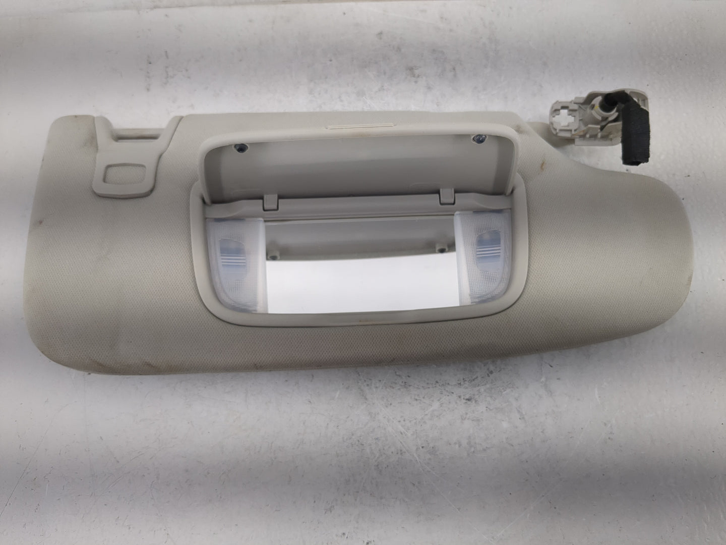 2015-2016 Ford Fusion Sun Visor Shade Replacement Passenger Right Mirror Fits Fits 2015 2016 OEM Used Auto Parts - Oemusedau