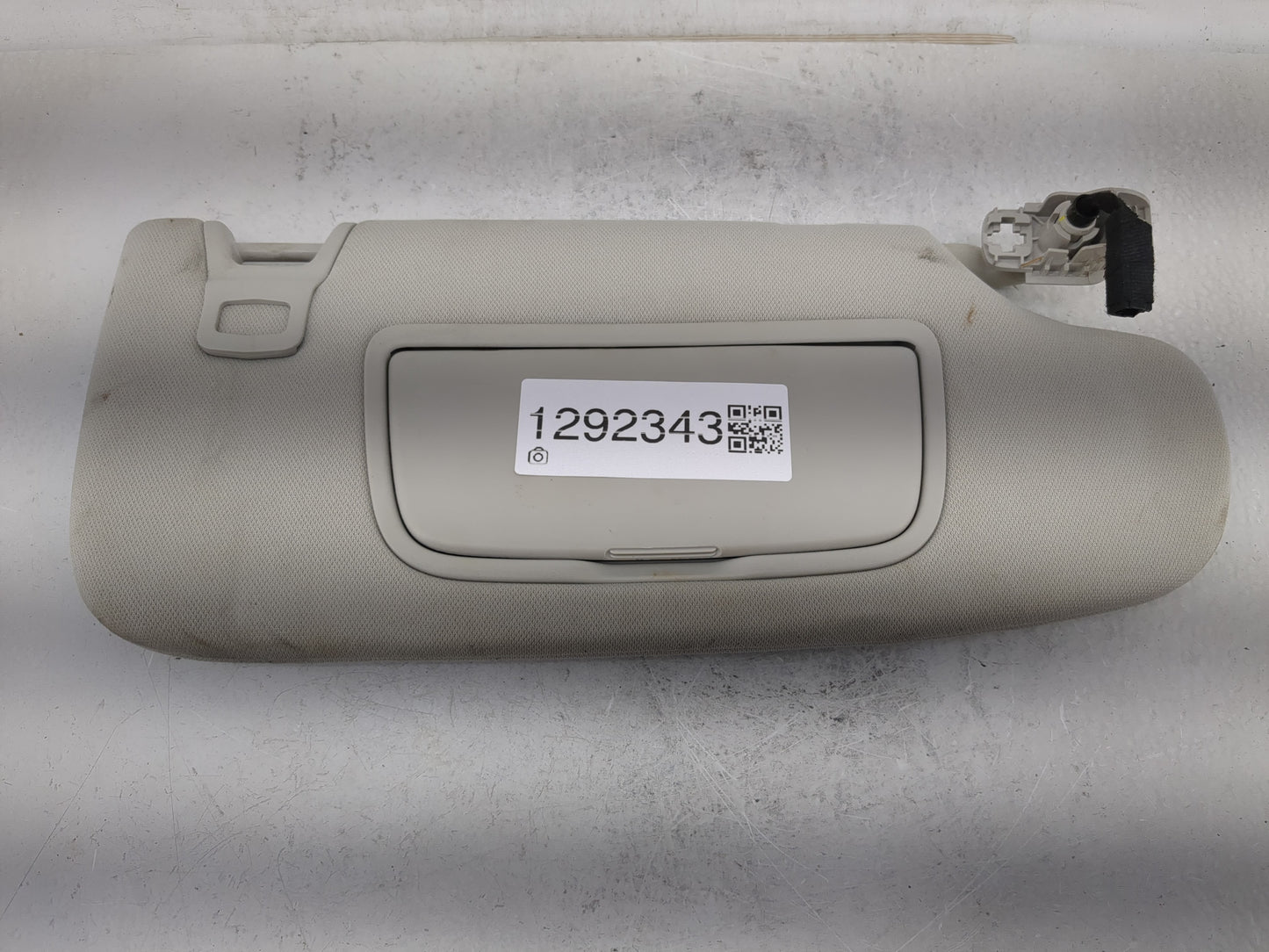 2015-2016 Ford Fusion Sun Visor Shade Replacement Passenger Right Mirror Fits Fits 2015 2016 OEM Used Auto Parts - Oemusedau