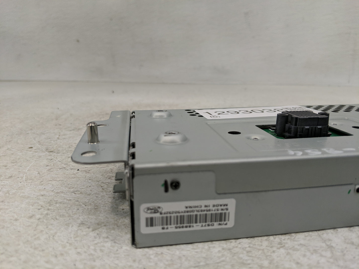 2013-2016 Ford Fusion Information Display Screen - Oemusedautoparts1.com