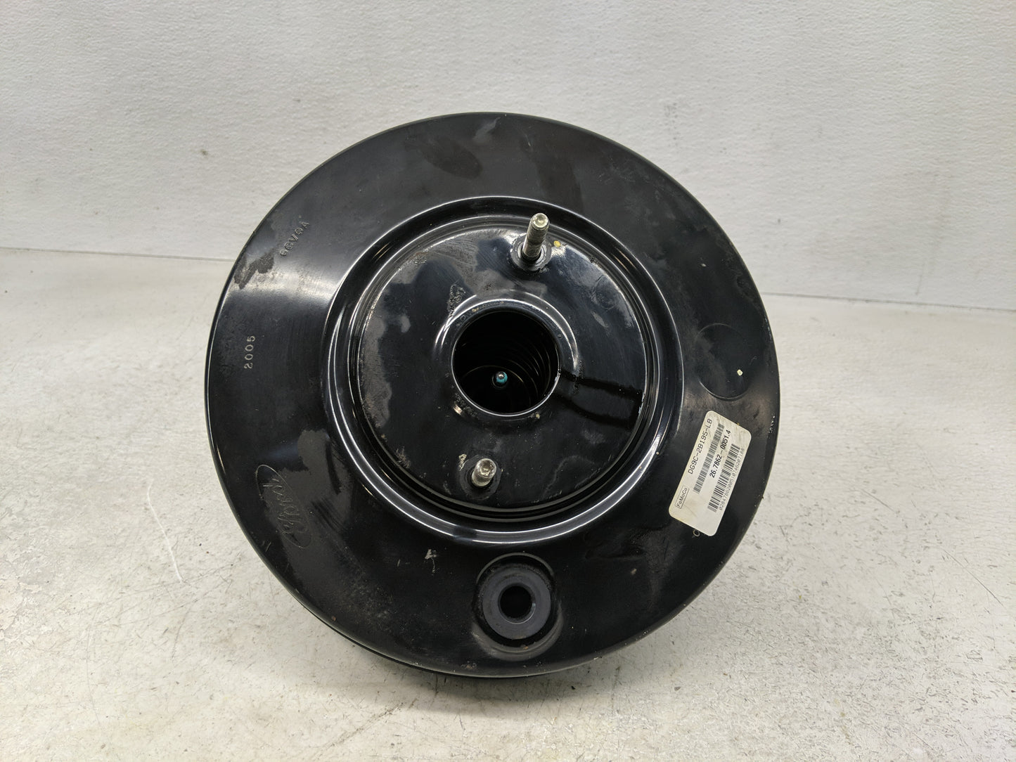 2015-2016 Ford Fusion Power Brake Booster Oem 1300358 - Oemusedautoparts1.com