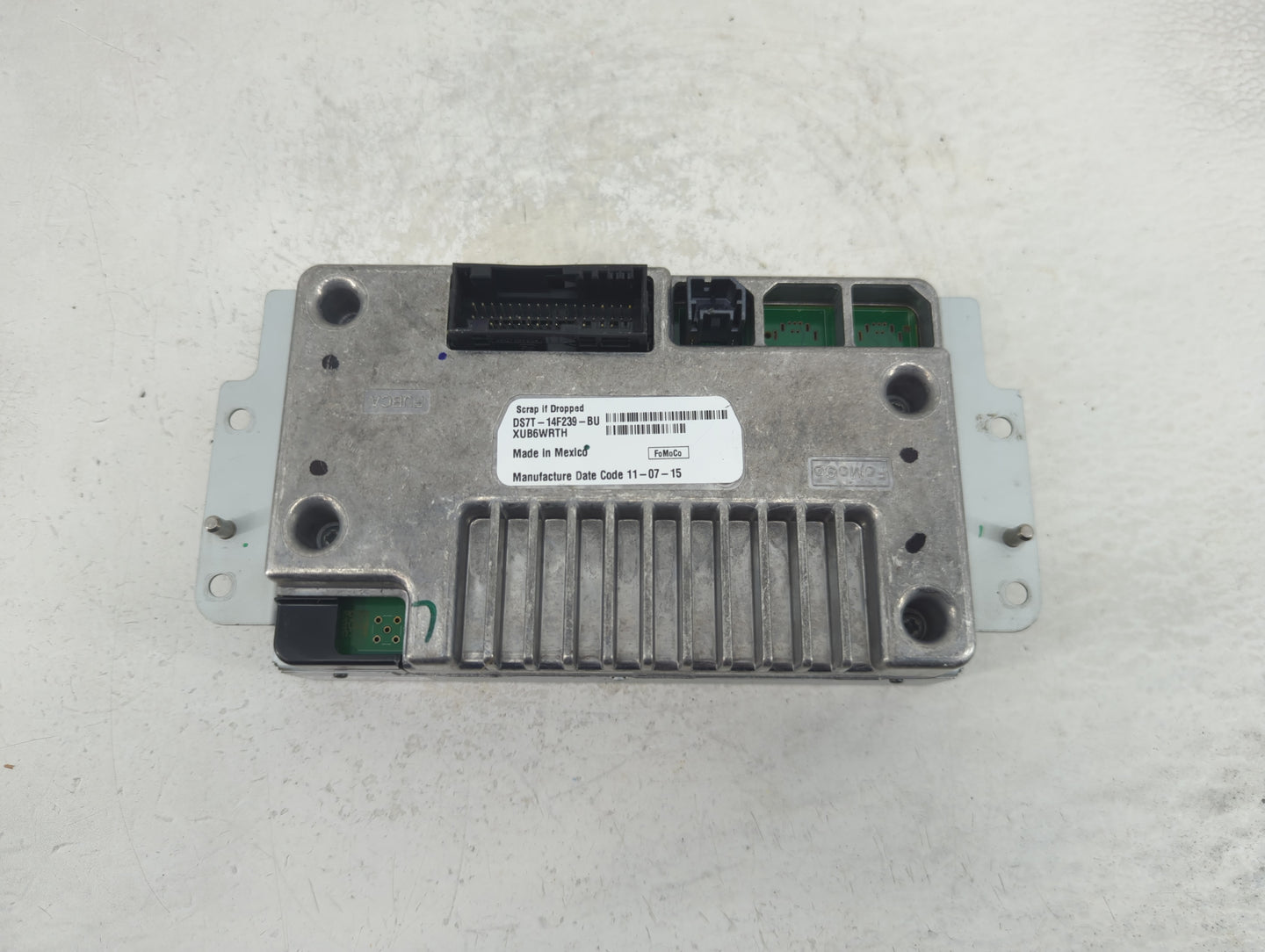 2016 Ford Fusion Radio AM FM Cd Player Receiver Replacement P/N:DS7T-14F239-BU Fits OEM Used Auto Parts - Oemusedautoparts1.