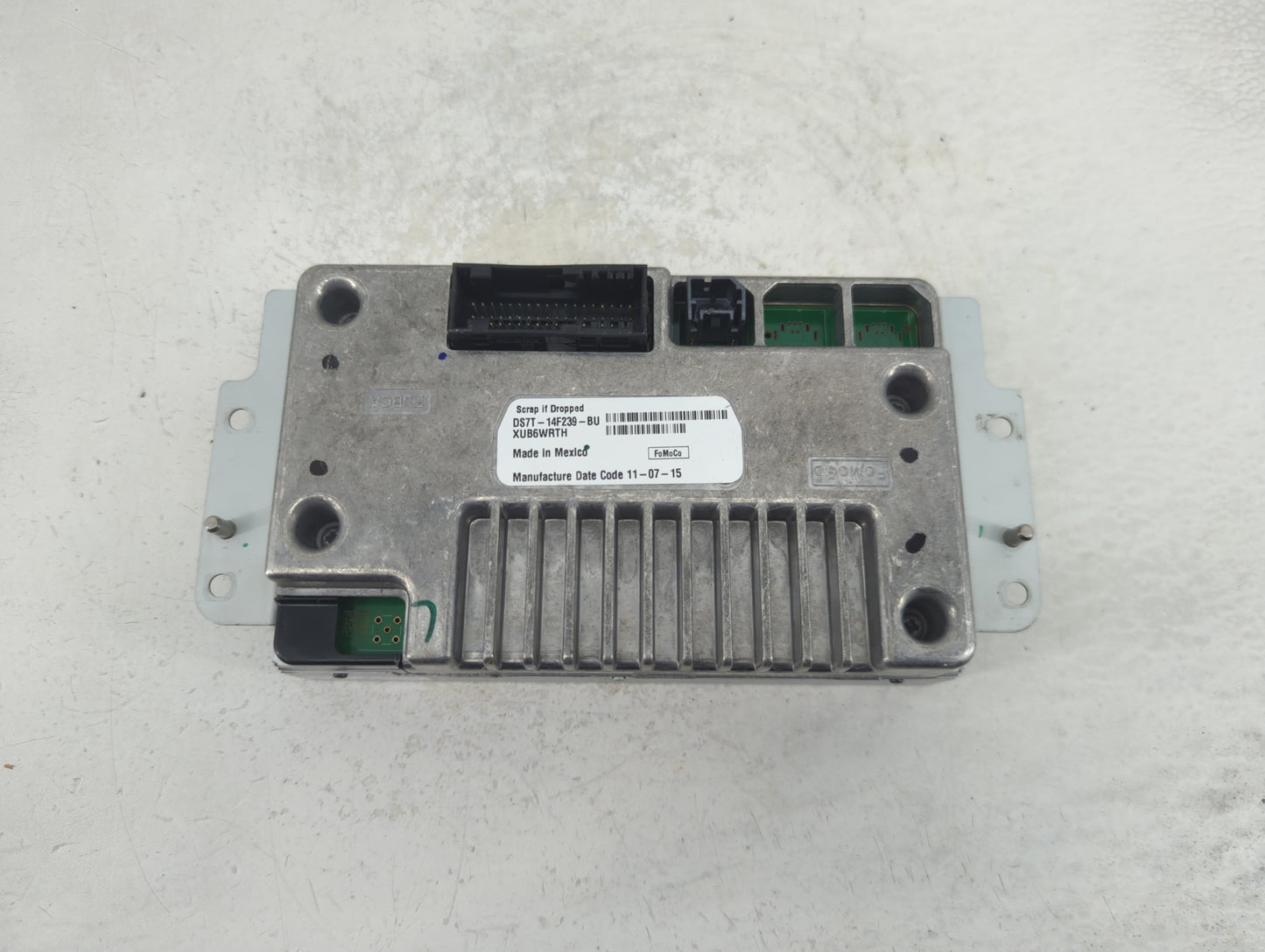 2016 Ford Fusion Radio AM FM Cd Player Receiver Replacement P/N:DS7T-14F239-BU Fits OEM Used Auto Parts - Oemusedautoparts1.