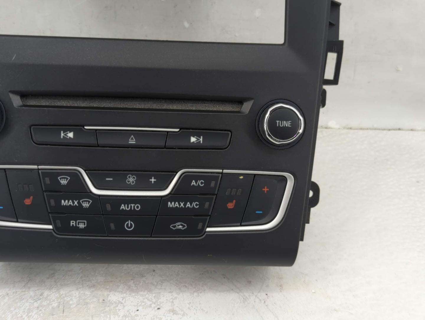 2016-2020 Ford Fusion Radio Control Panel - Oemusedautoparts1.com