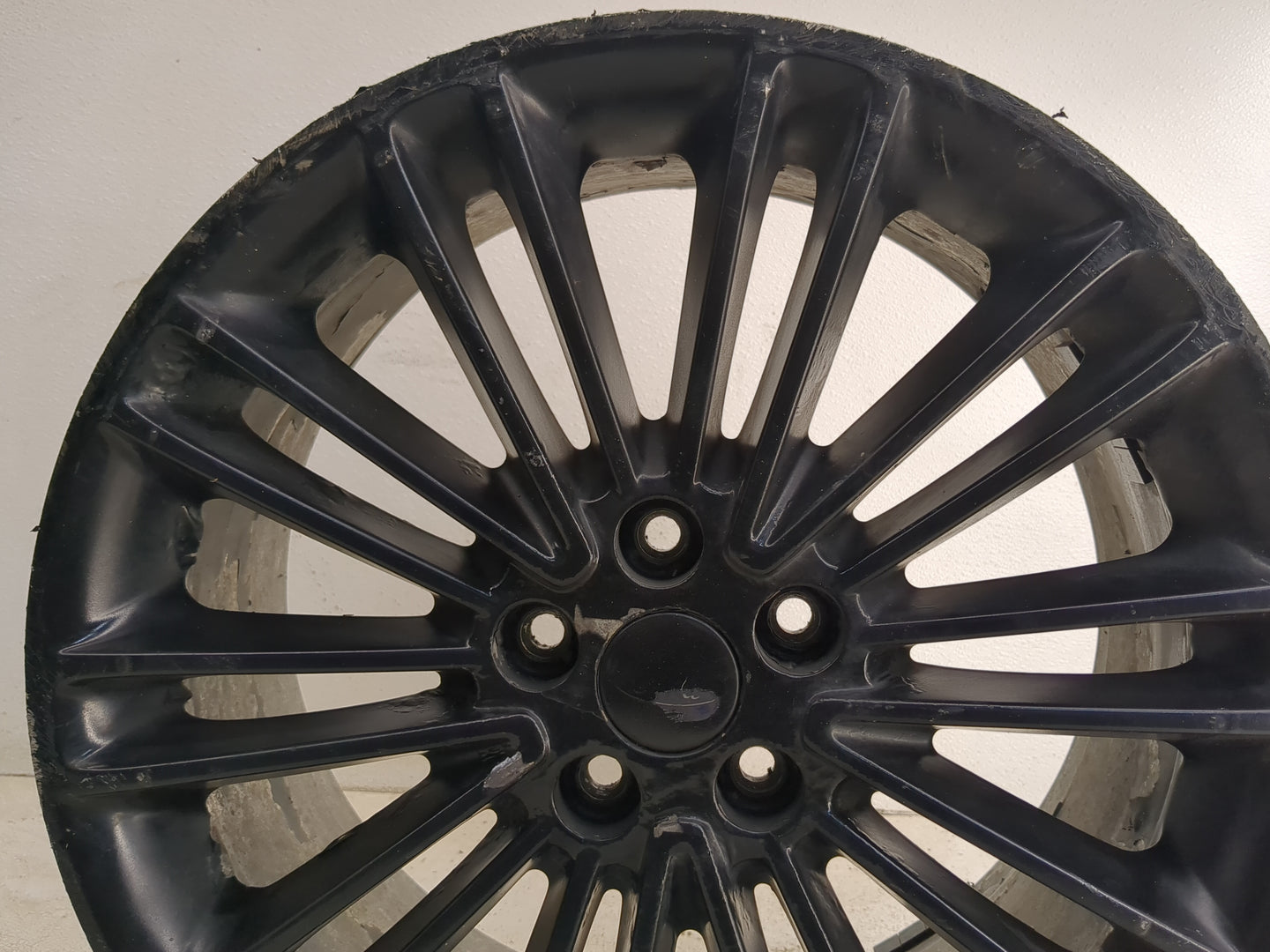 2013-2016 Ford Fusion Oem Wheel Rim 1356647 - Oemusedautoparts1.com