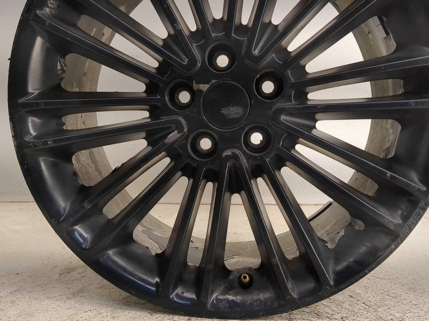 2013-2016 Ford Fusion Oem Wheel Rim 1356647 - Oemusedautoparts1.com