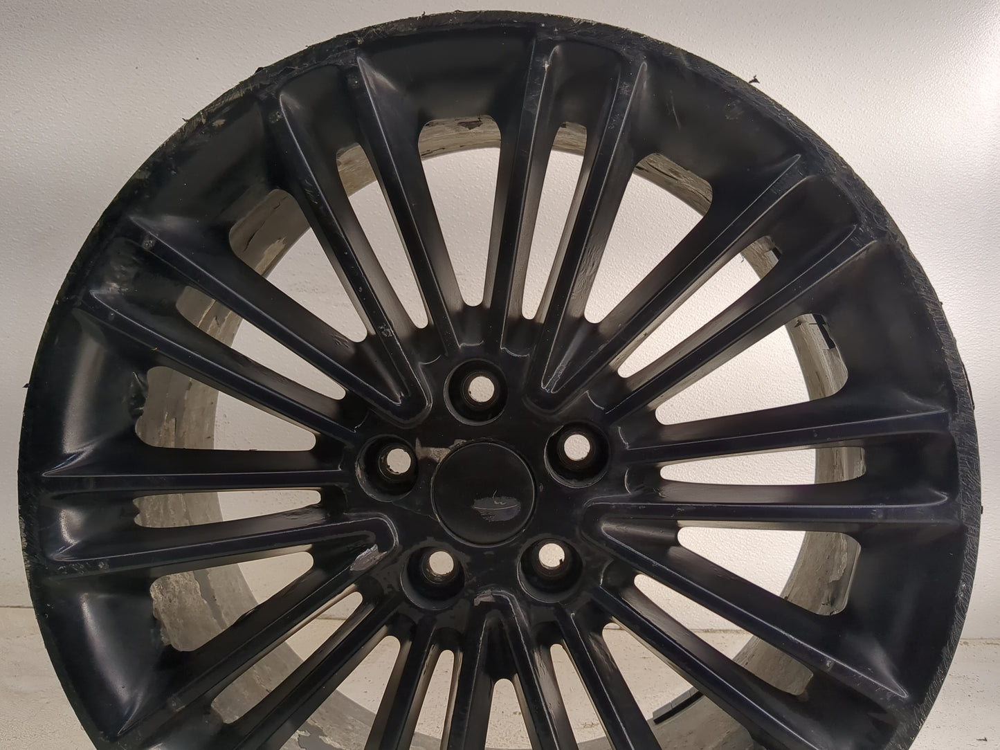 2013-2016 Ford Fusion Oem Wheel Rim 1356647 - Oemusedautoparts1.com