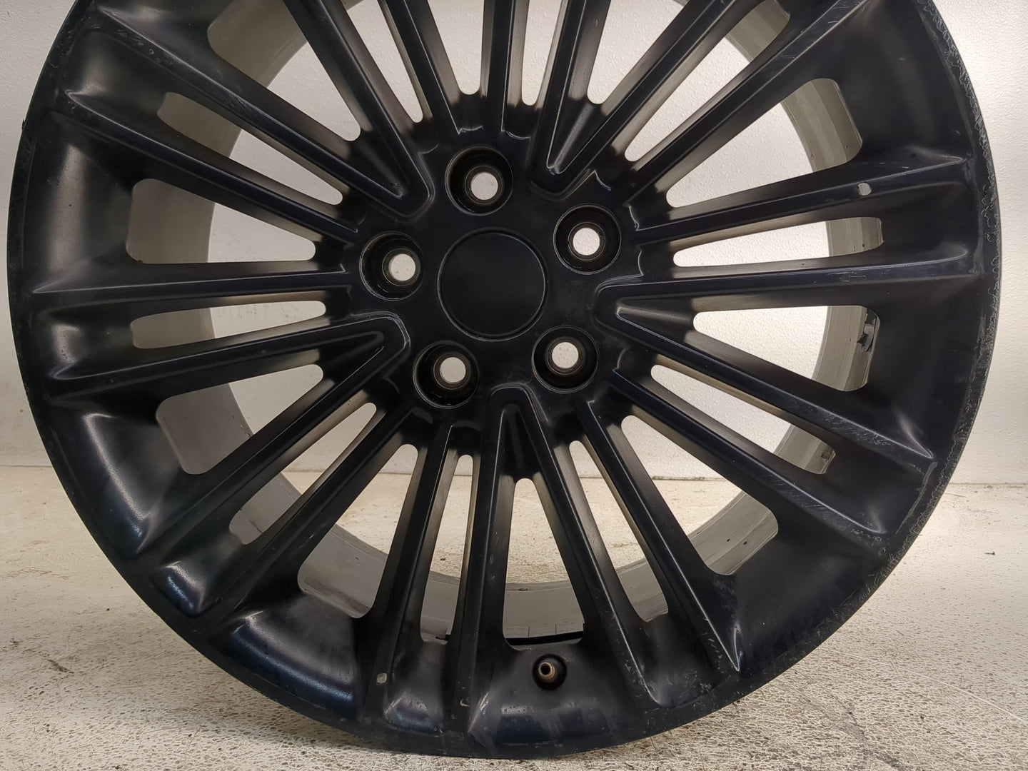2013-2016 Ford Fusion Oem Wheel Rim - Oemusedautoparts1.com