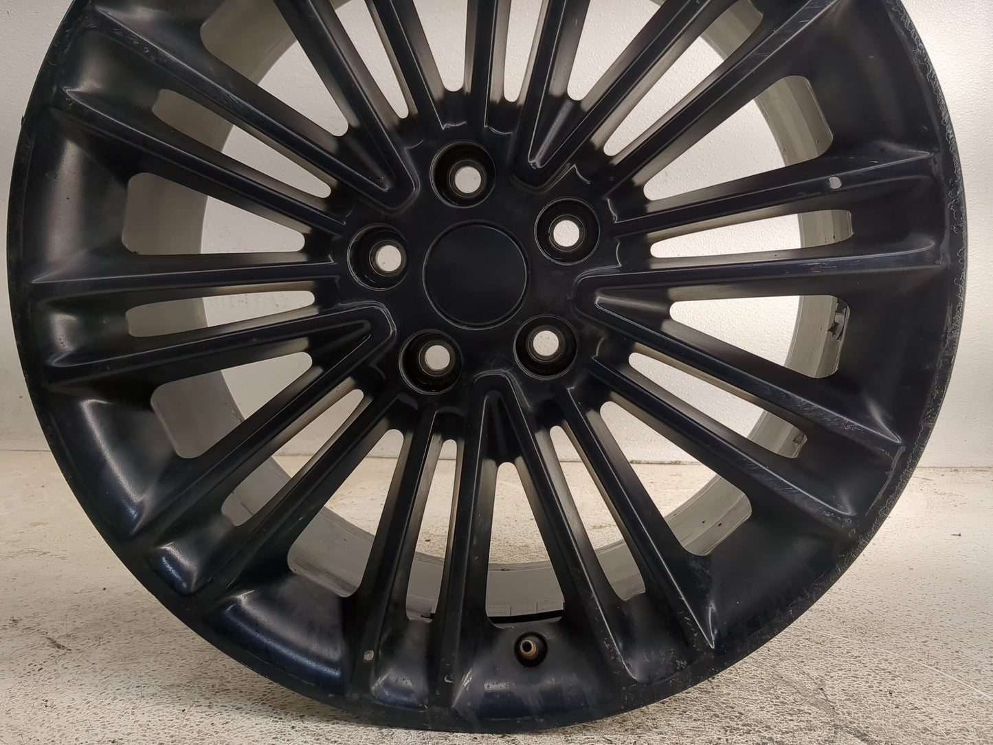 2013-2016 Ford Fusion Oem Wheel Rim 1356648 - Oemusedautoparts1.com