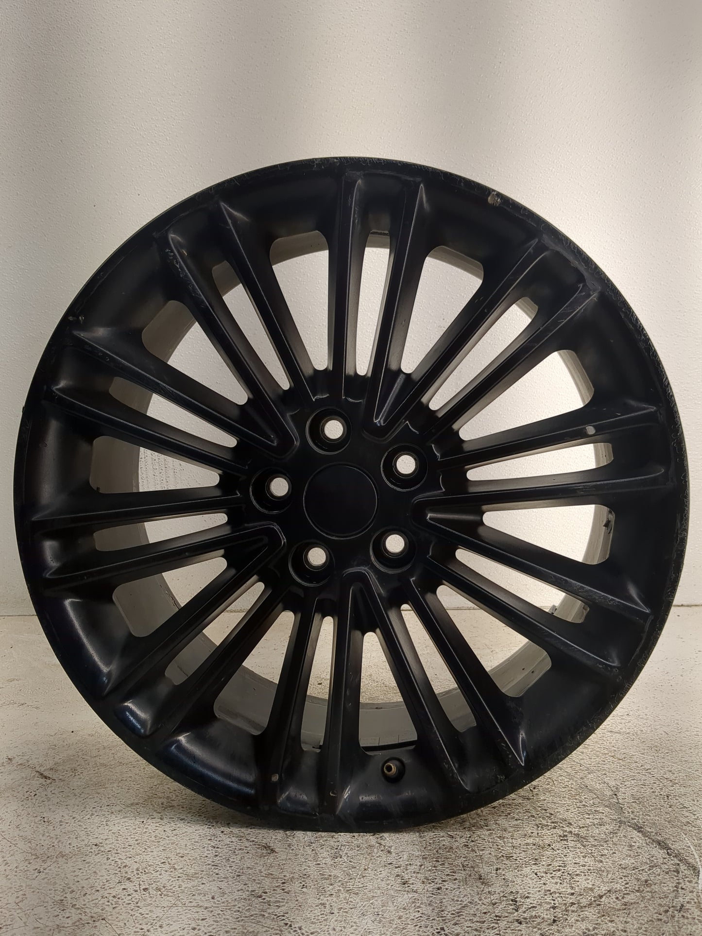 2013-2016 Ford Fusion Oem Wheel Rim 1356648 - Oemusedautoparts1.com