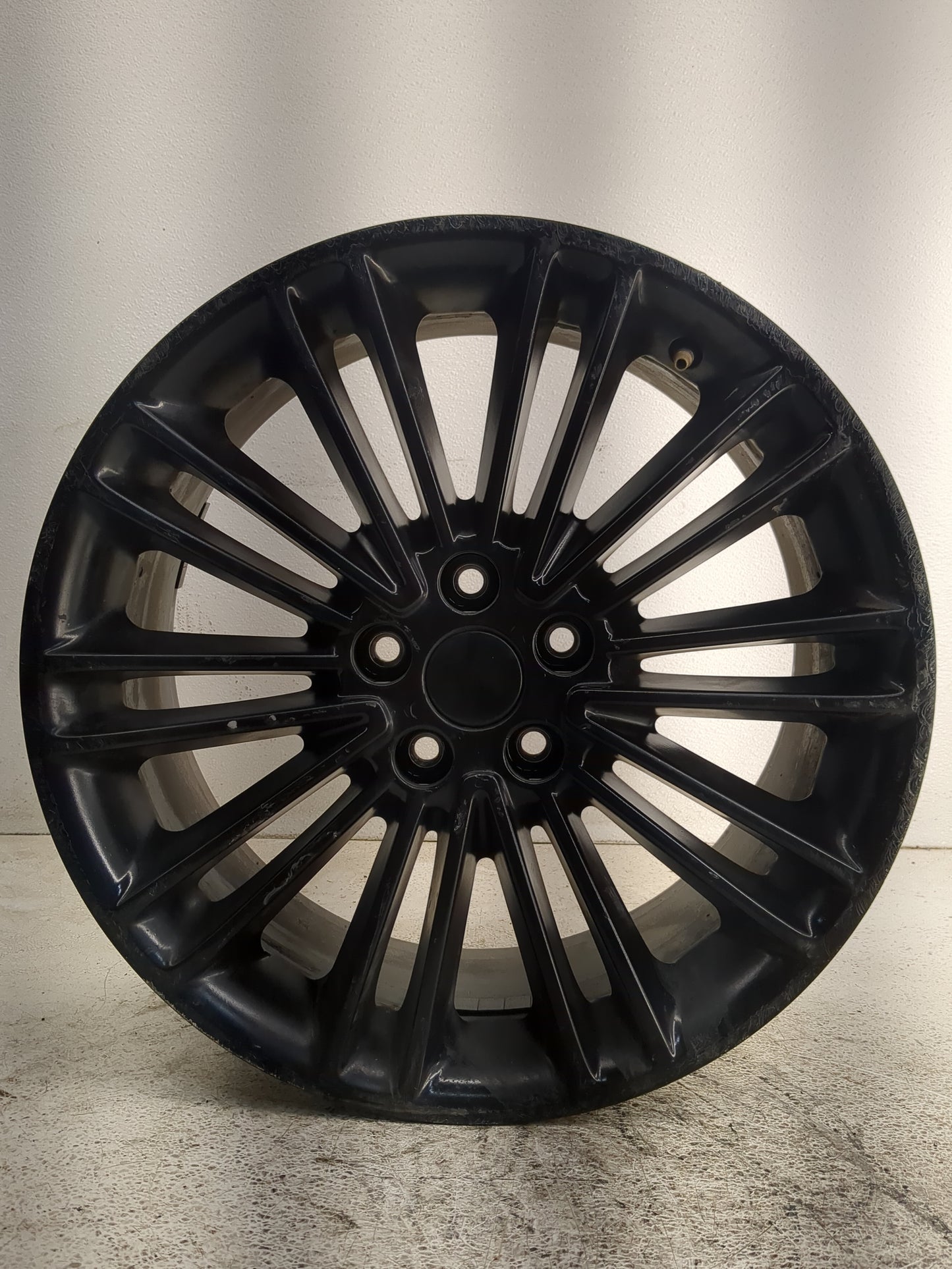 2013-2016 Ford Fusion Oem Wheel Rim - Oemusedautoparts1.com