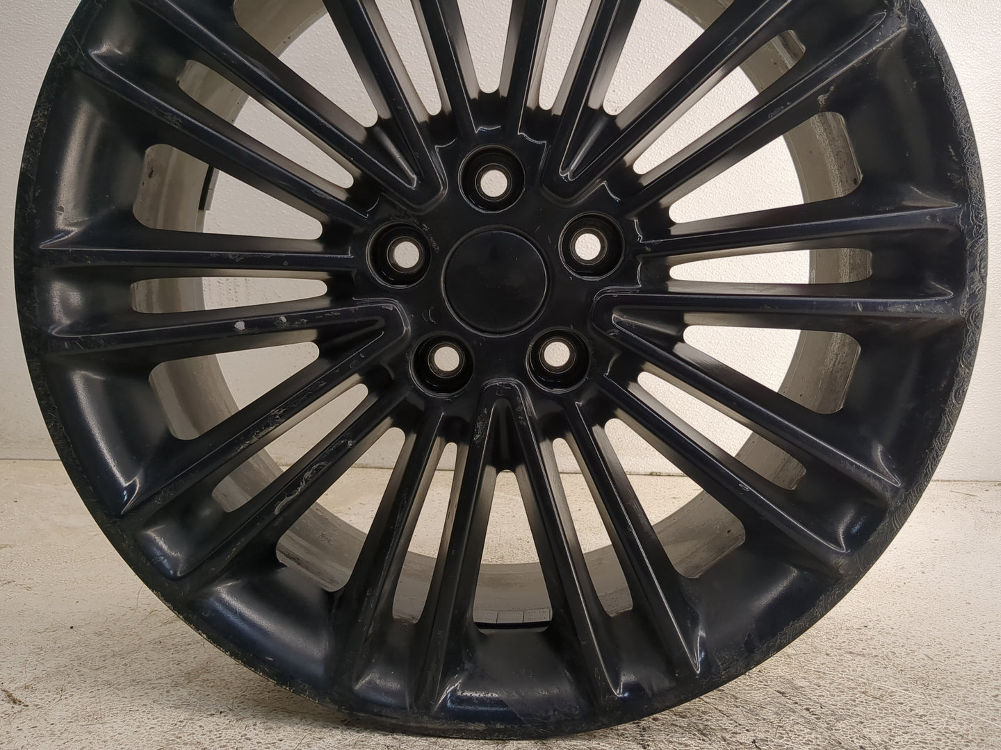 2013-2016 Ford Fusion Oem Wheel Rim - Oemusedautoparts1.com