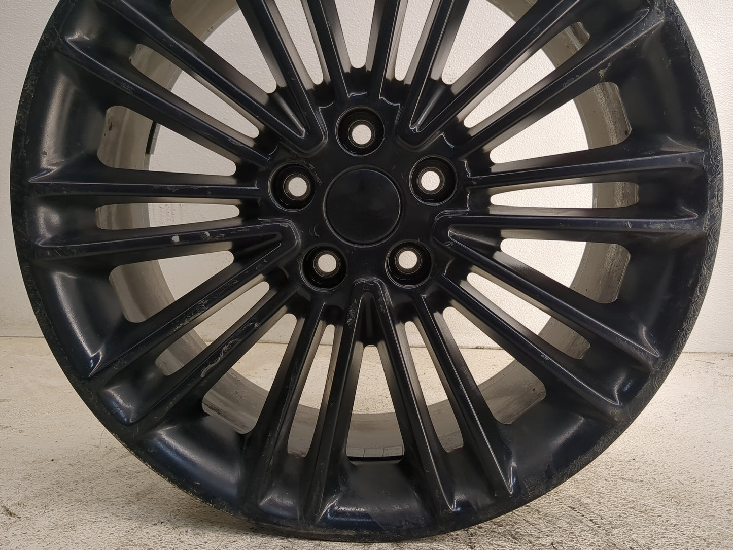 2013-2016 Ford Fusion Oem Wheel Rim 1356651 - Oemusedautoparts1.com