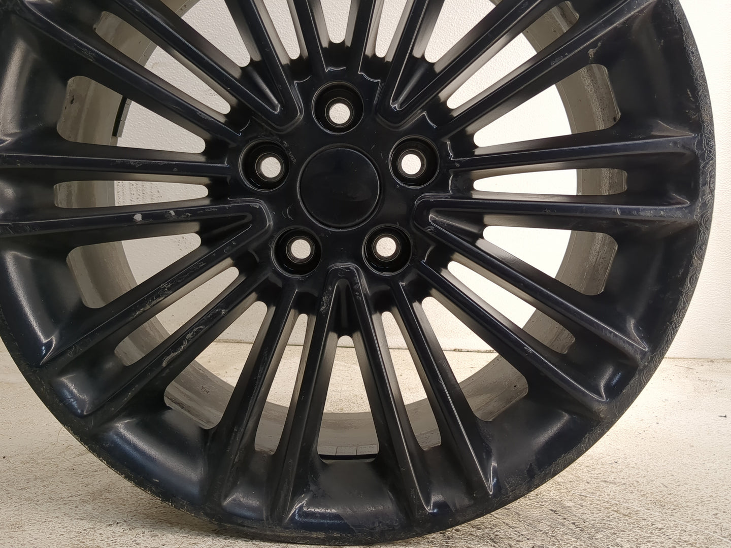 2013-2016 Ford Fusion Oem Wheel Rim - Oemusedautoparts1.com