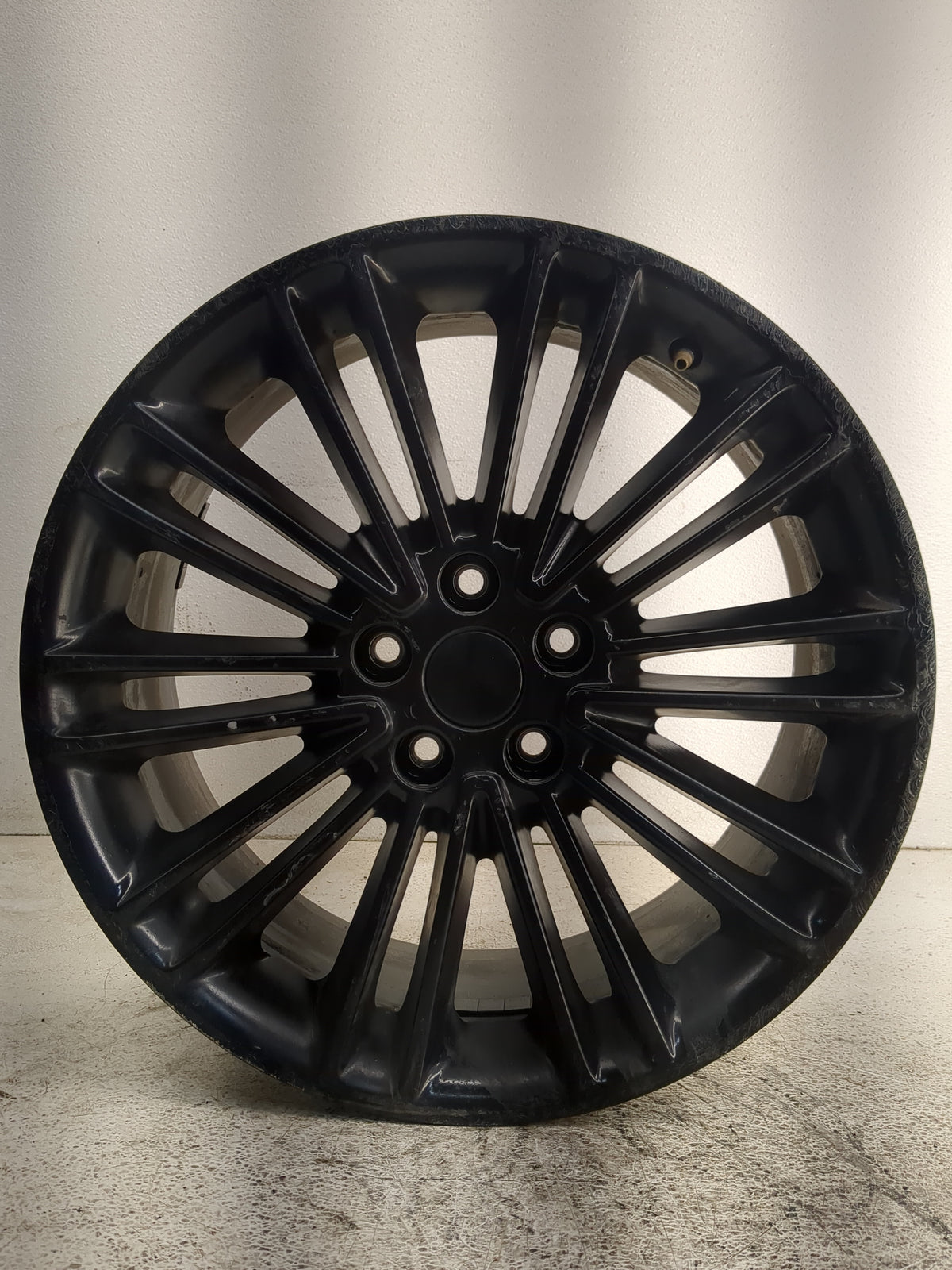 2013-2016 Ford Fusion Oem Wheel Rim 1356651 - Oemusedautoparts1.com