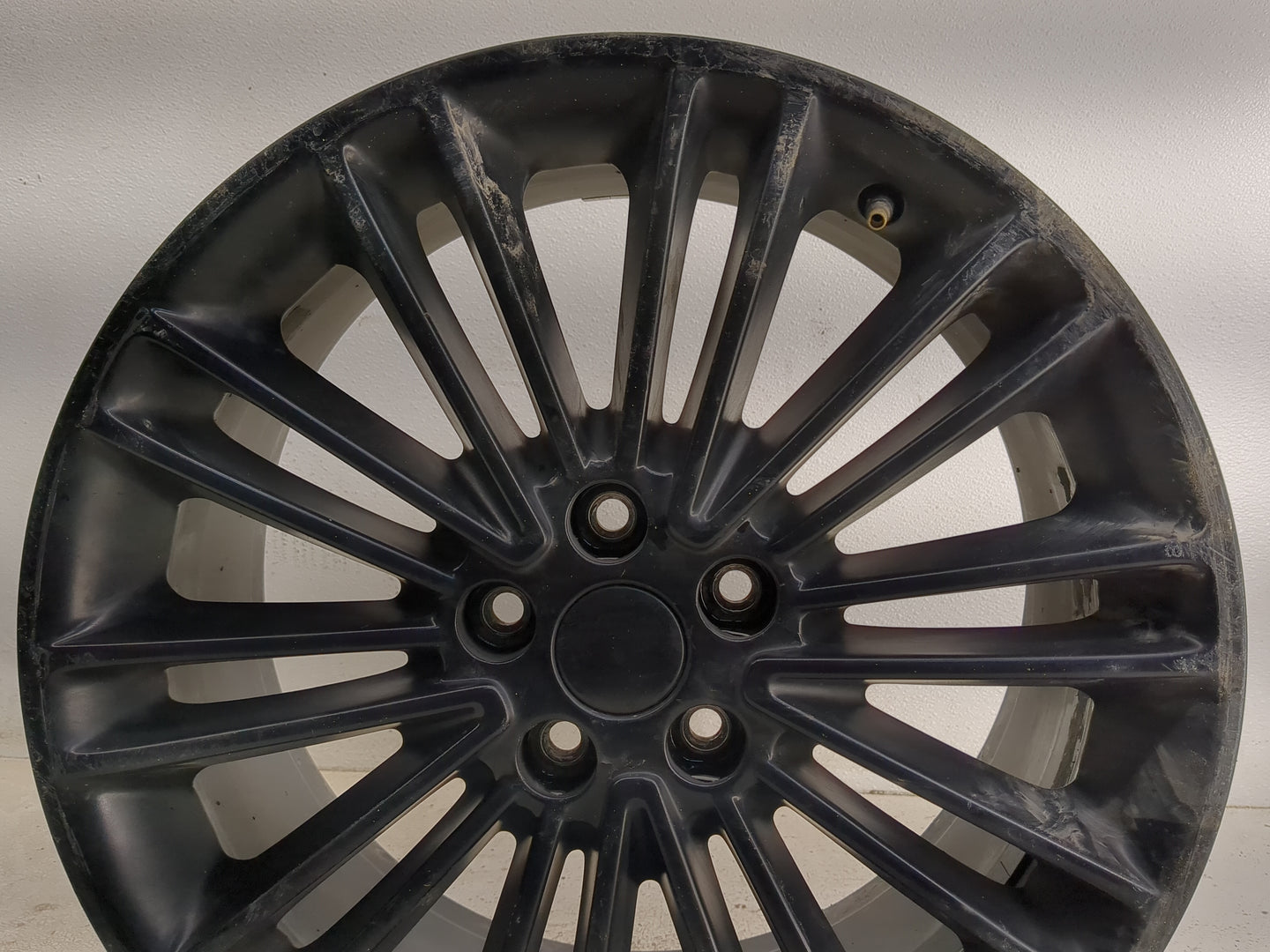 2013-2016 Ford Fusion Oem Wheel Rim 1356652 - Oemusedautoparts1.com