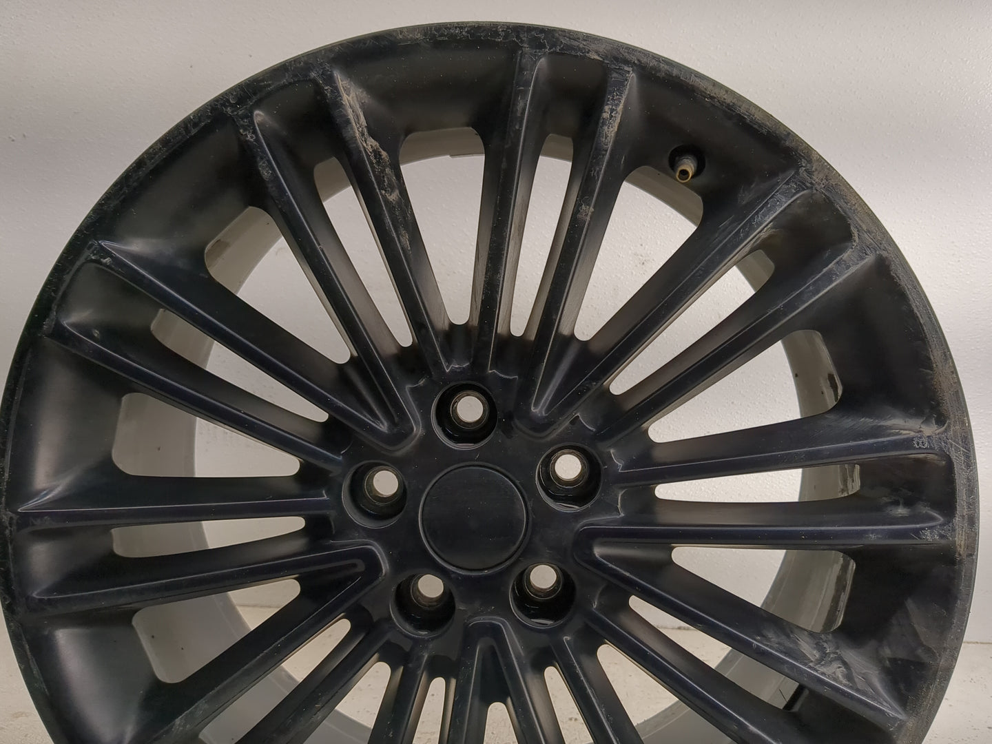 2013-2016 Ford Fusion Oem Wheel Rim 1356652 - Oemusedautoparts1.com