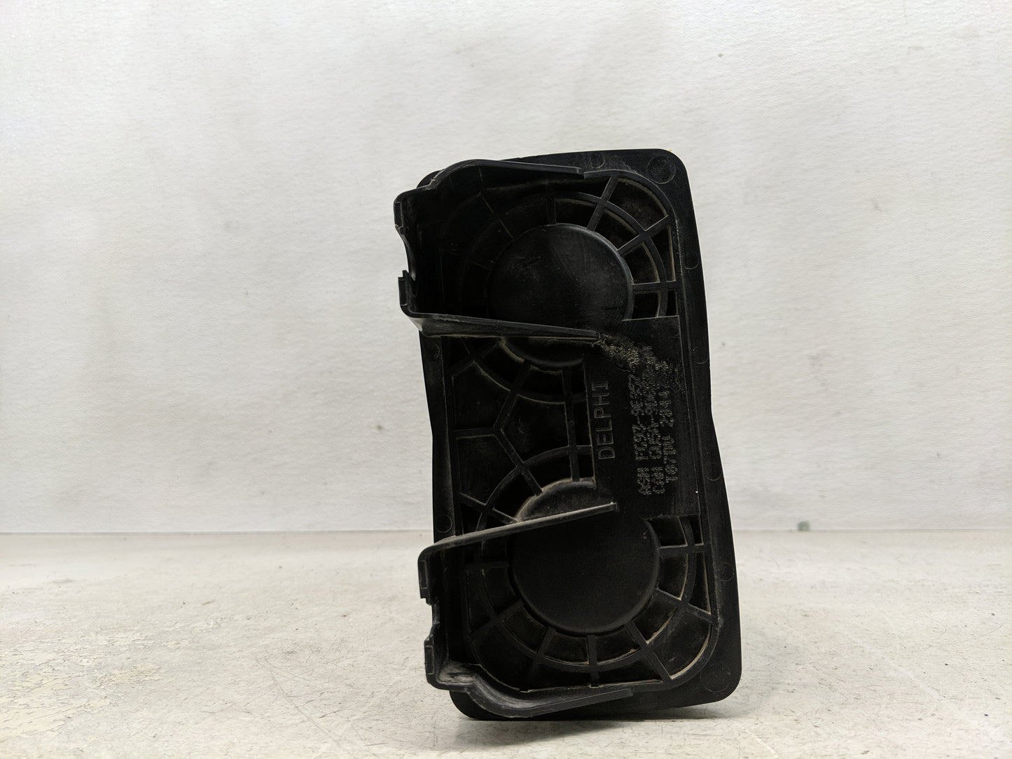 2016 Ford Fusion Fuel Vapor Charcoal Canister 1357567 - Oemusedautoparts1.com
