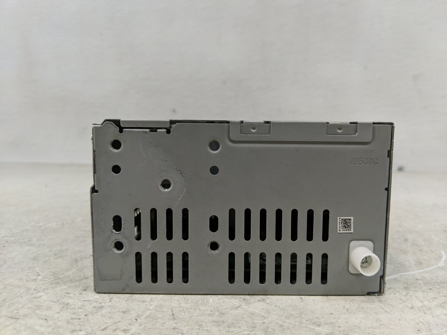 2015-2016 Ford Fusion Radio AM FM Cd Player Receiver Replacement P/N:FS7T-19C107-AB Fits Fits 2015 2016 OEM Used Auto Parts 