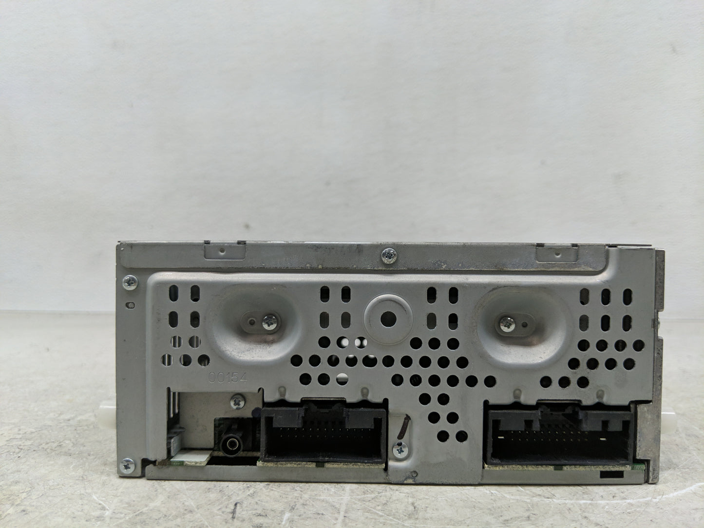 2015-2016 Ford Fusion Radio AM FM Cd Player Receiver Replacement P/N:FS7T-19C107-AB Fits Fits 2015 2016 OEM Used Auto Parts 
