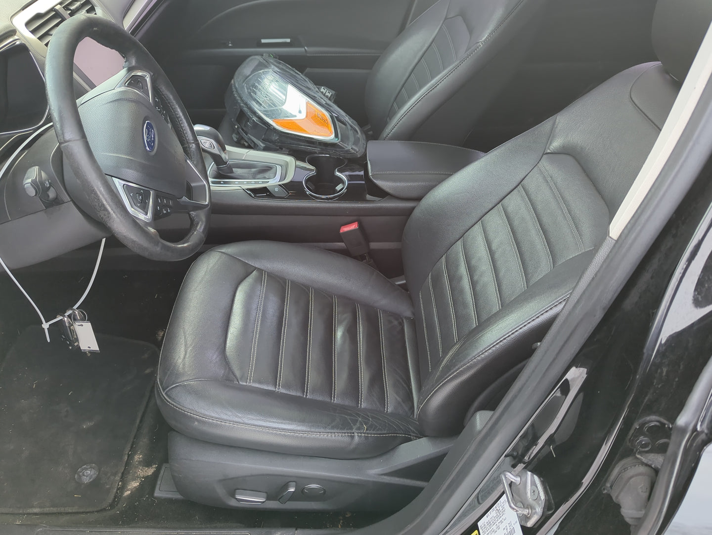 2013-2016 Ford Fusion Driver Front Seat Oem 1363057 - Oemusedautoparts1.com