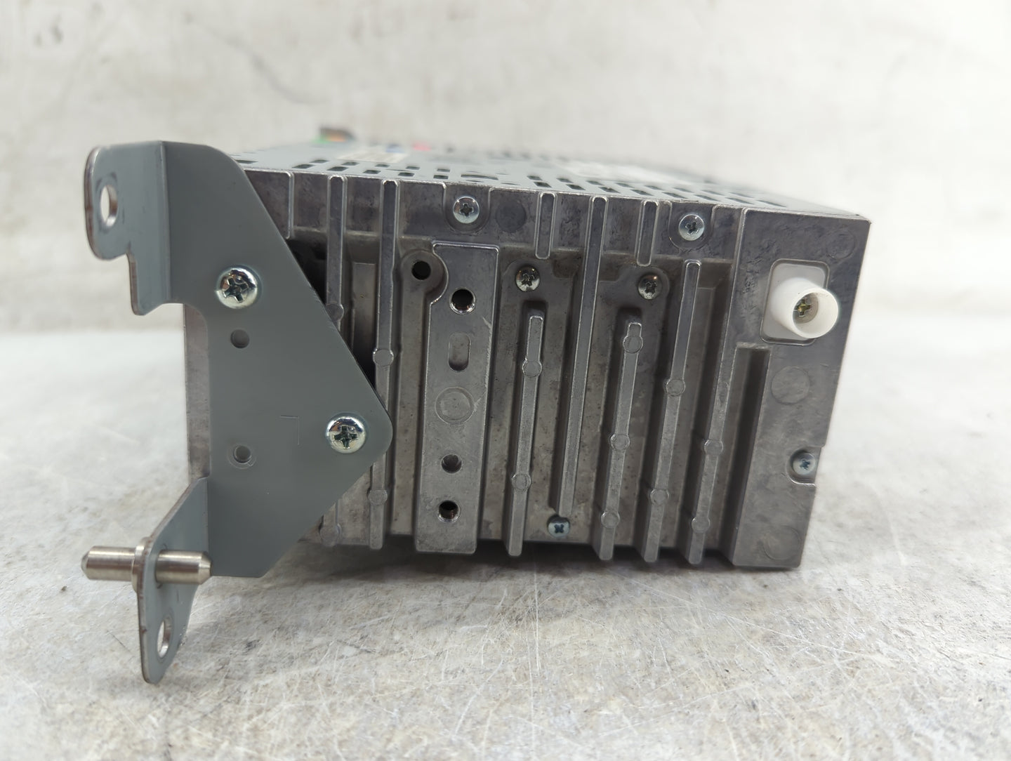 2015-2017 Ford Fusion Radio Speaker Amplifier - Oemusedautoparts1.com