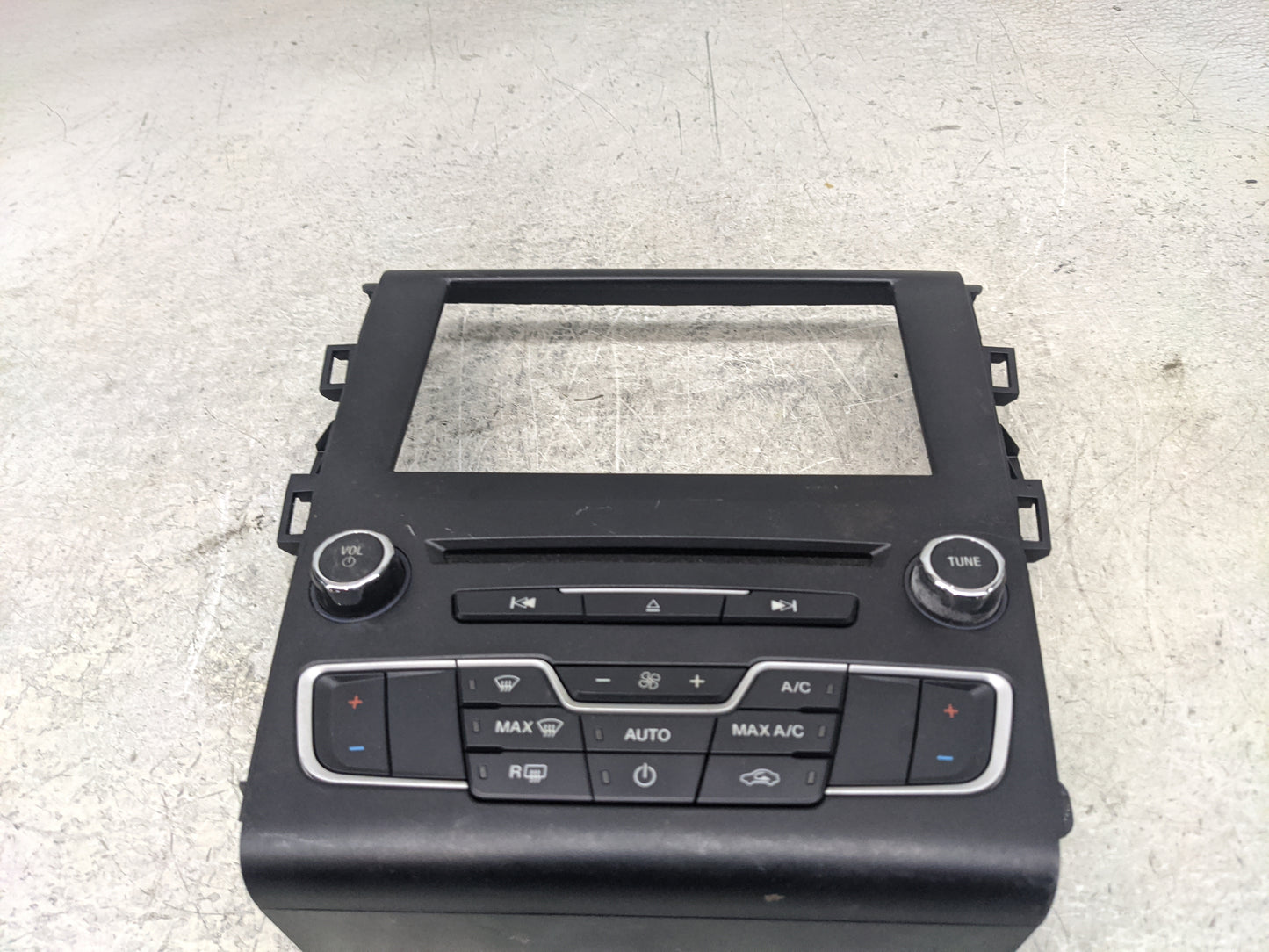 2016-2016 Ford Fusion Radio Control Panel - Oemusedautoparts1.com