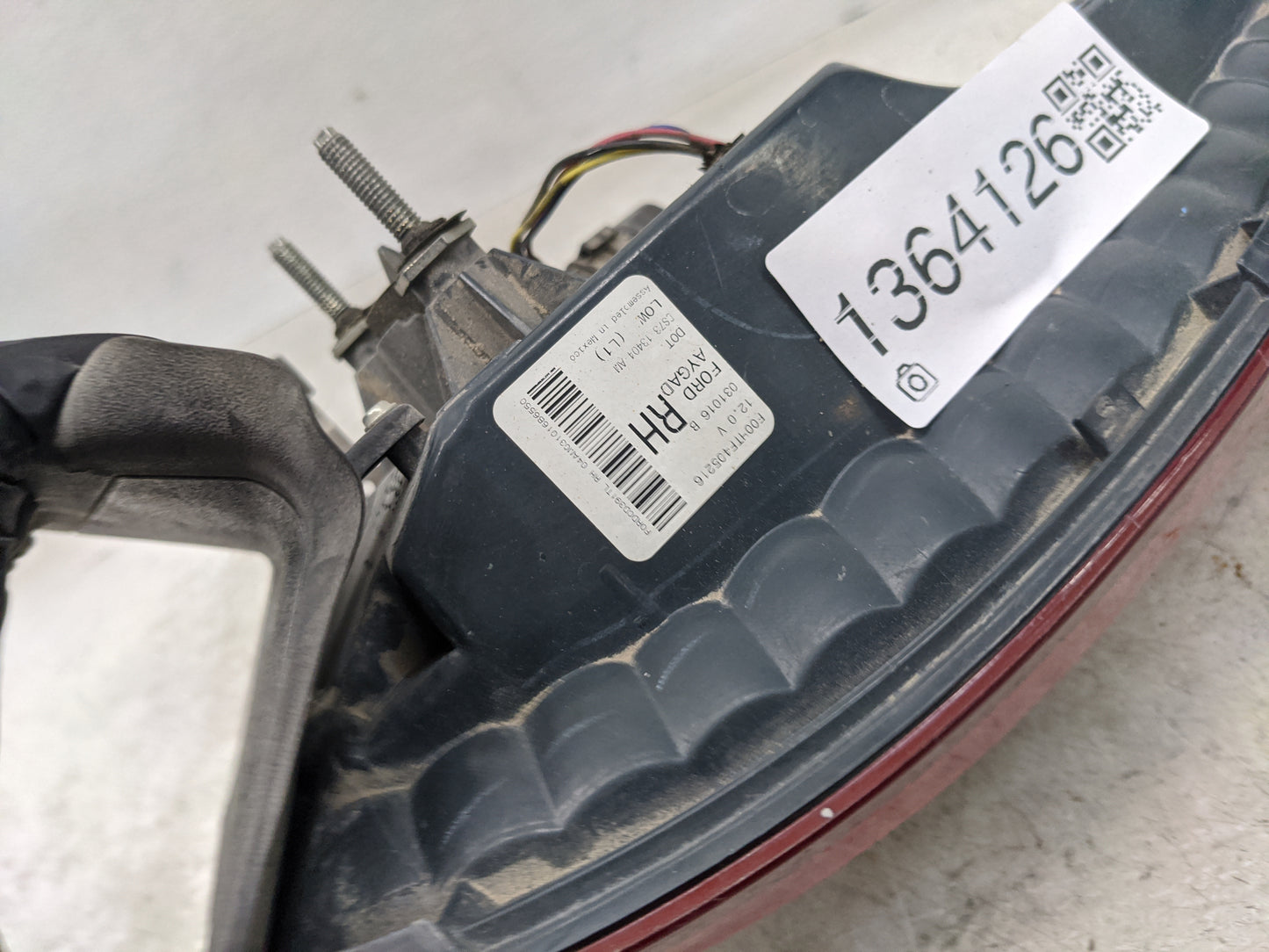 2016 Ford Fusion Tail Light Assembly Passenger Right OEM Fits OEM Used Auto Parts - Oemusedautoparts1.com
