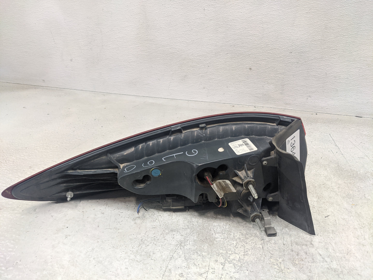 2013-2016 Ford Fusion Tail Light Assembly Passenger Right OEM Fits Fits 2013 2014 2015 2016 OEM Used Auto Parts - Oemusedaut