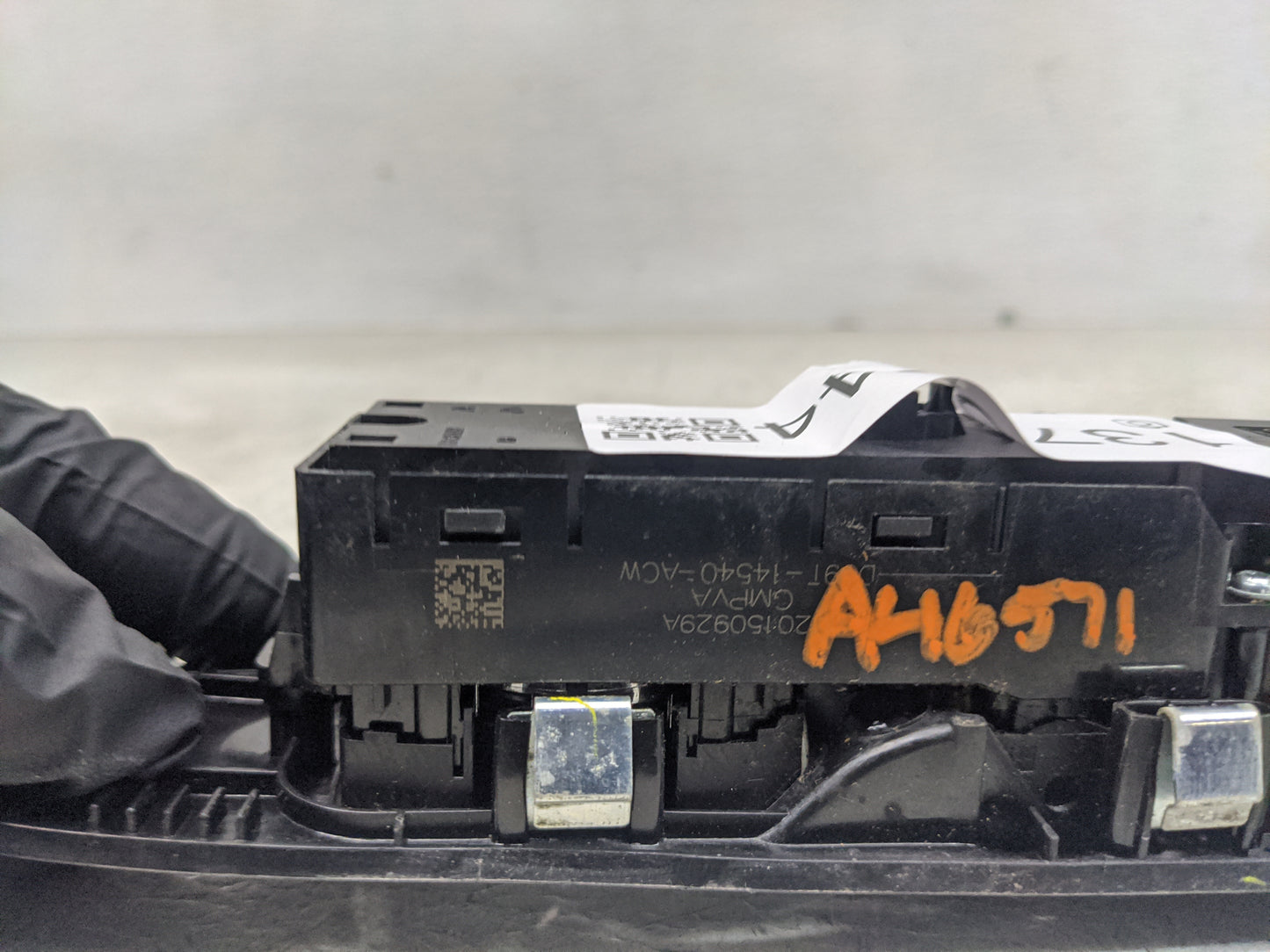 2013-2020 Ford Fusion Master Power Window Switch Replacement Driver Side Left P/N:DC9T-14540-ACW Fits OEM Used Auto Parts - 