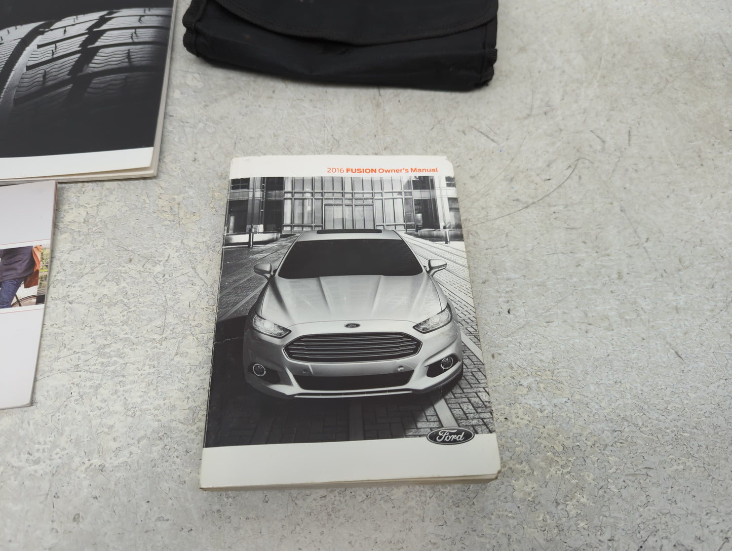 2016 Ford Fusion Owners Manual Book Guide P/N:GE5J19A321AA OEM Used Auto Parts - Oemusedautoparts1.com