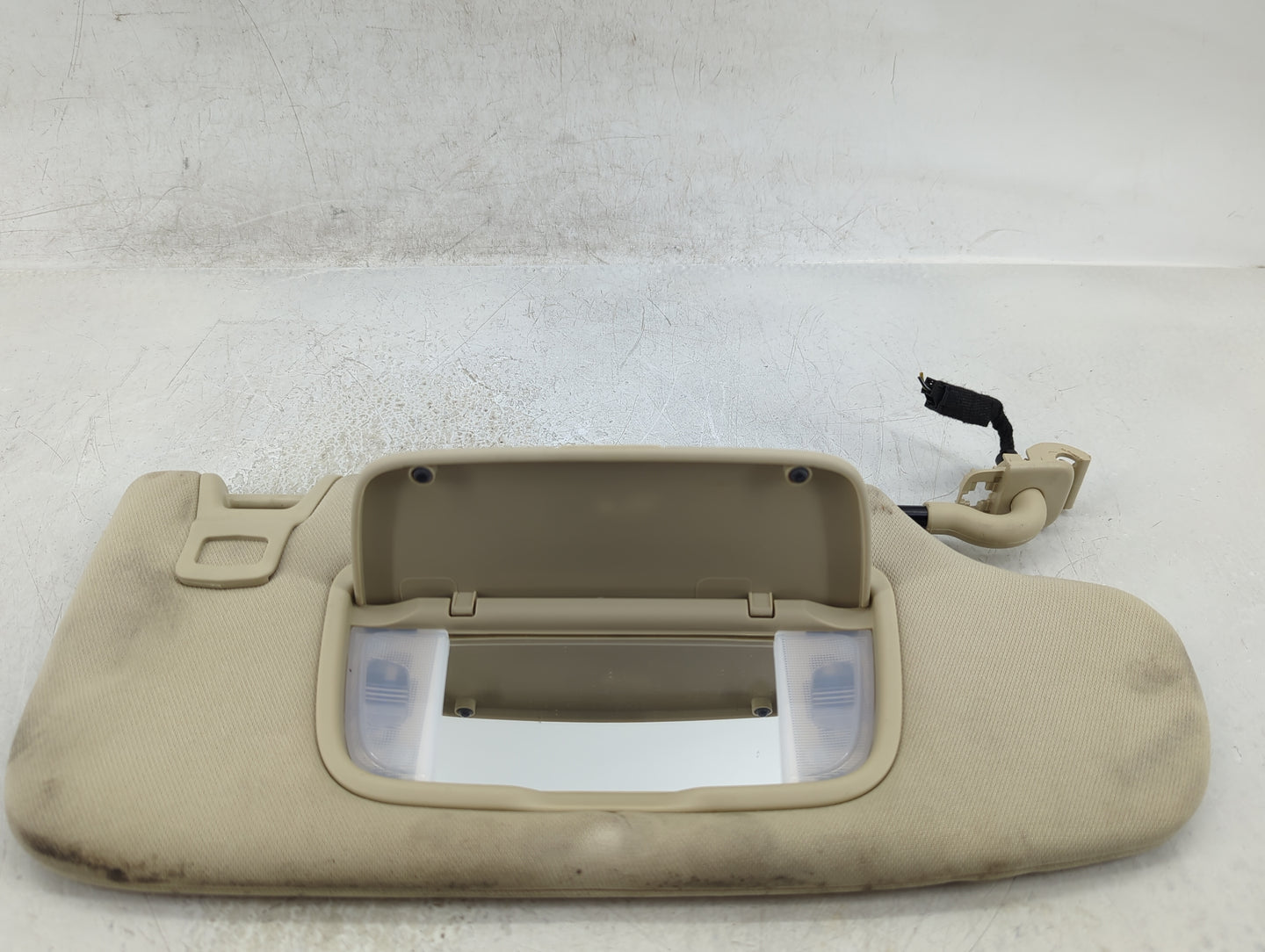 2015-2016 Ford Fusion Sun Visor Shade Replacement Passenger Right Mirror Fits Fits 2015 2016 OEM Used Auto Parts - Oemusedau
