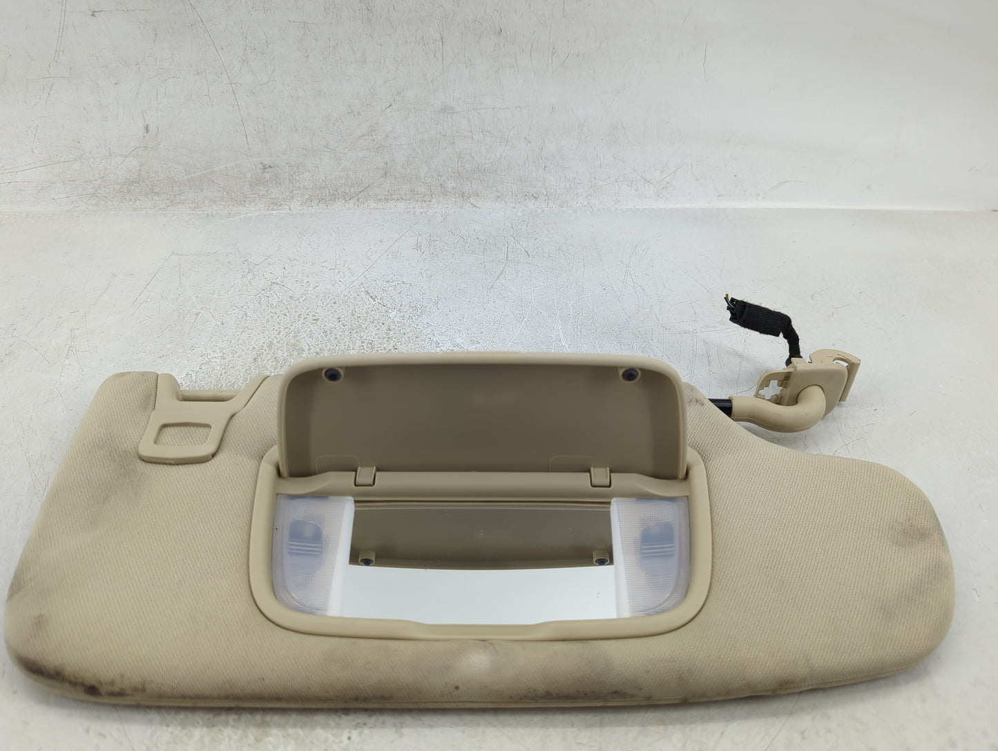 2015-2016 Ford Fusion Sun Visor Shade Replacement Passenger Right Mirror Fits Fits 2015 2016 OEM Used Auto Parts - Oemusedau