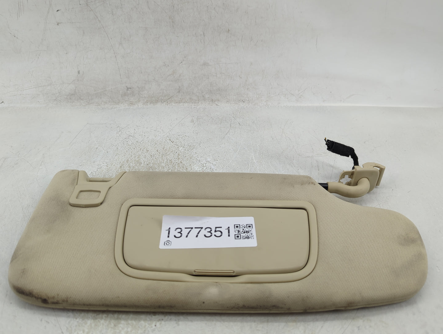 2015-2016 Ford Fusion Sun Visor Shade Replacement Passenger Right Mirror Fits Fits 2015 2016 OEM Used Auto Parts - Oemusedau