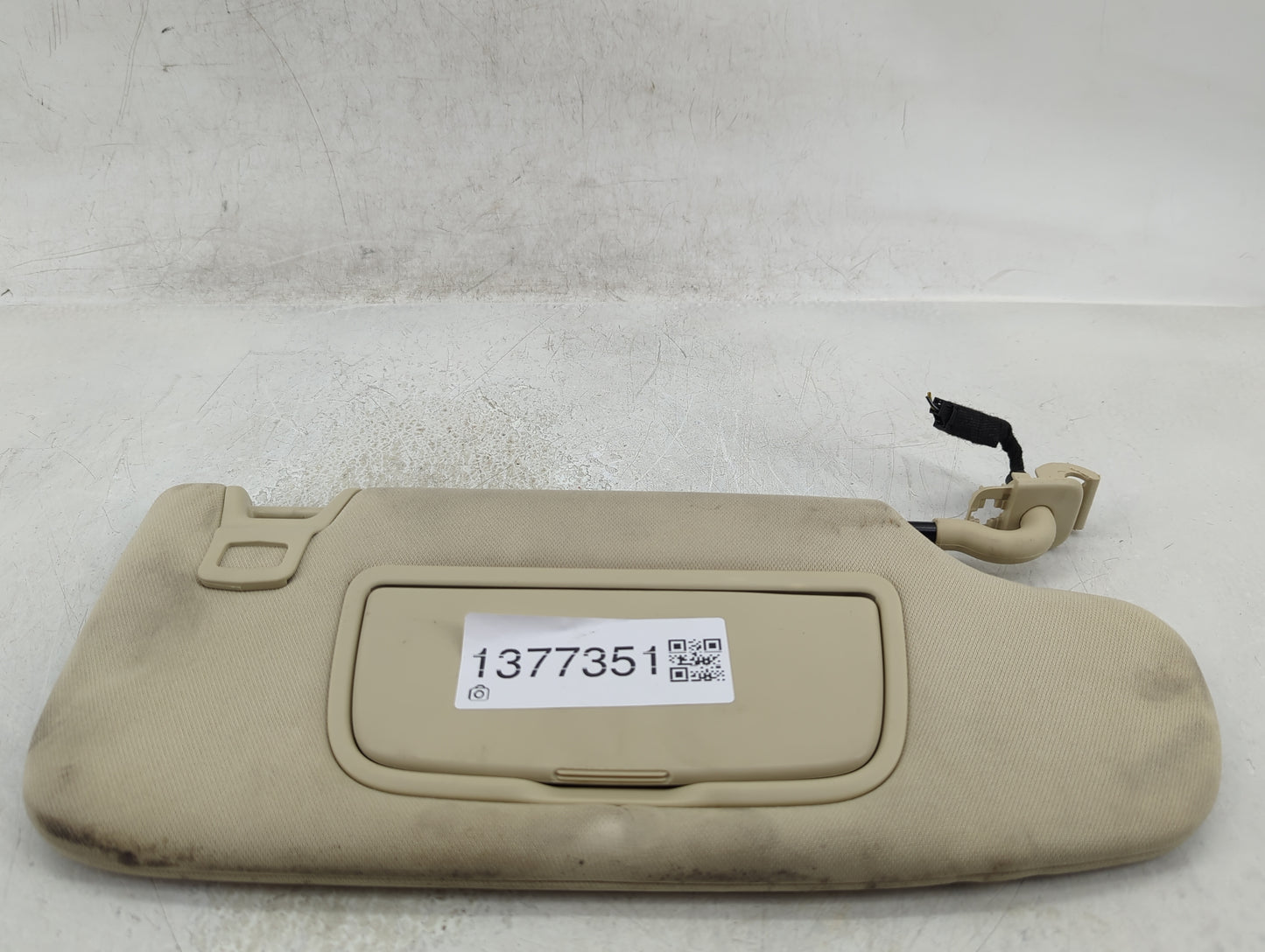 2015-2016 Ford Fusion Sun Visor Shade Replacement Passenger Right Mirror Fits Fits 2015 2016 OEM Used Auto Parts - Oemusedau