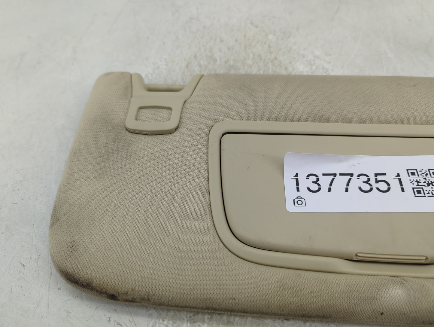 2015-2016 Ford Fusion Sun Visor Shade Replacement Passenger Right Mirror Fits Fits 2015 2016 OEM Used Auto Parts - Oemusedau