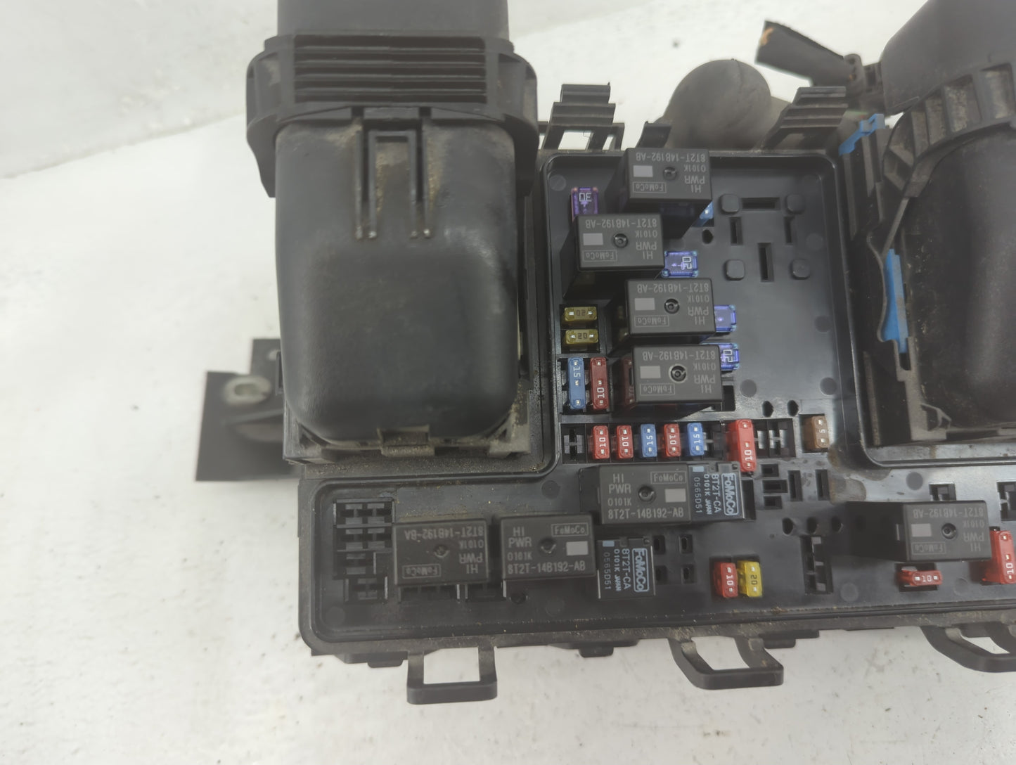 2015-2016 Ford Fusion Fusebox Fuse Box Panel Relay Module P/N:G2GT14A075AA Fits Fits 2015 2016 OEM Used Auto Parts - Oemused